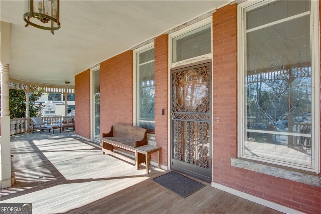 3593 Hemphill Street