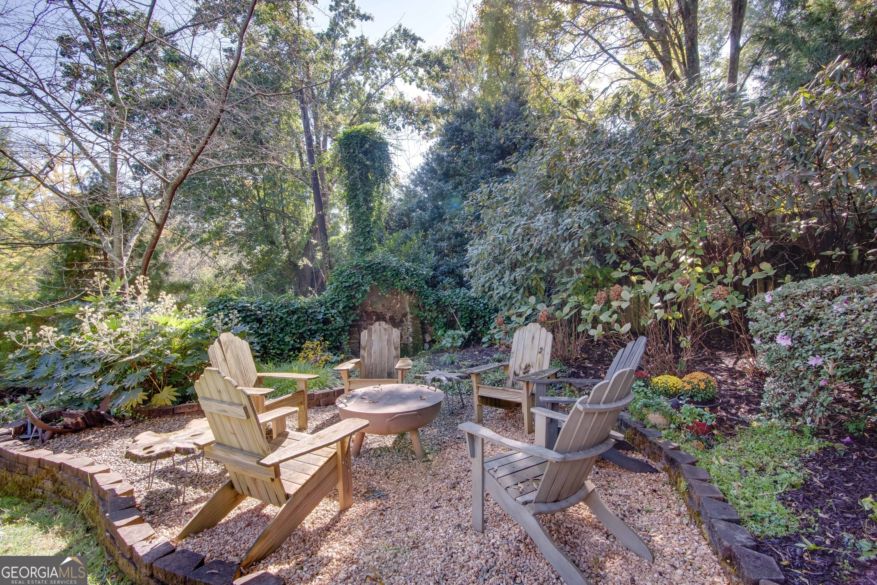 813 Springdale Road NE