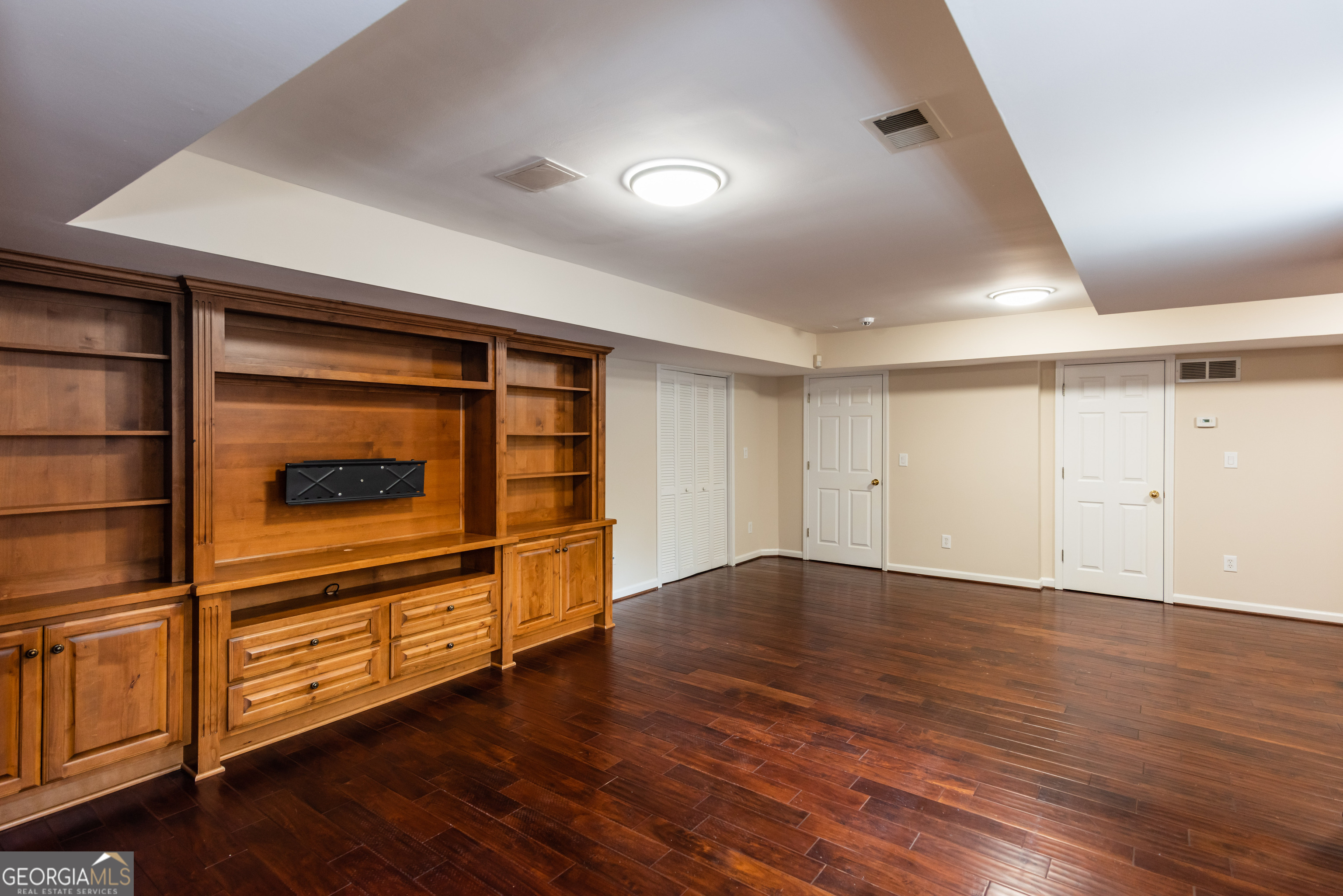 813 Springdale Road NE