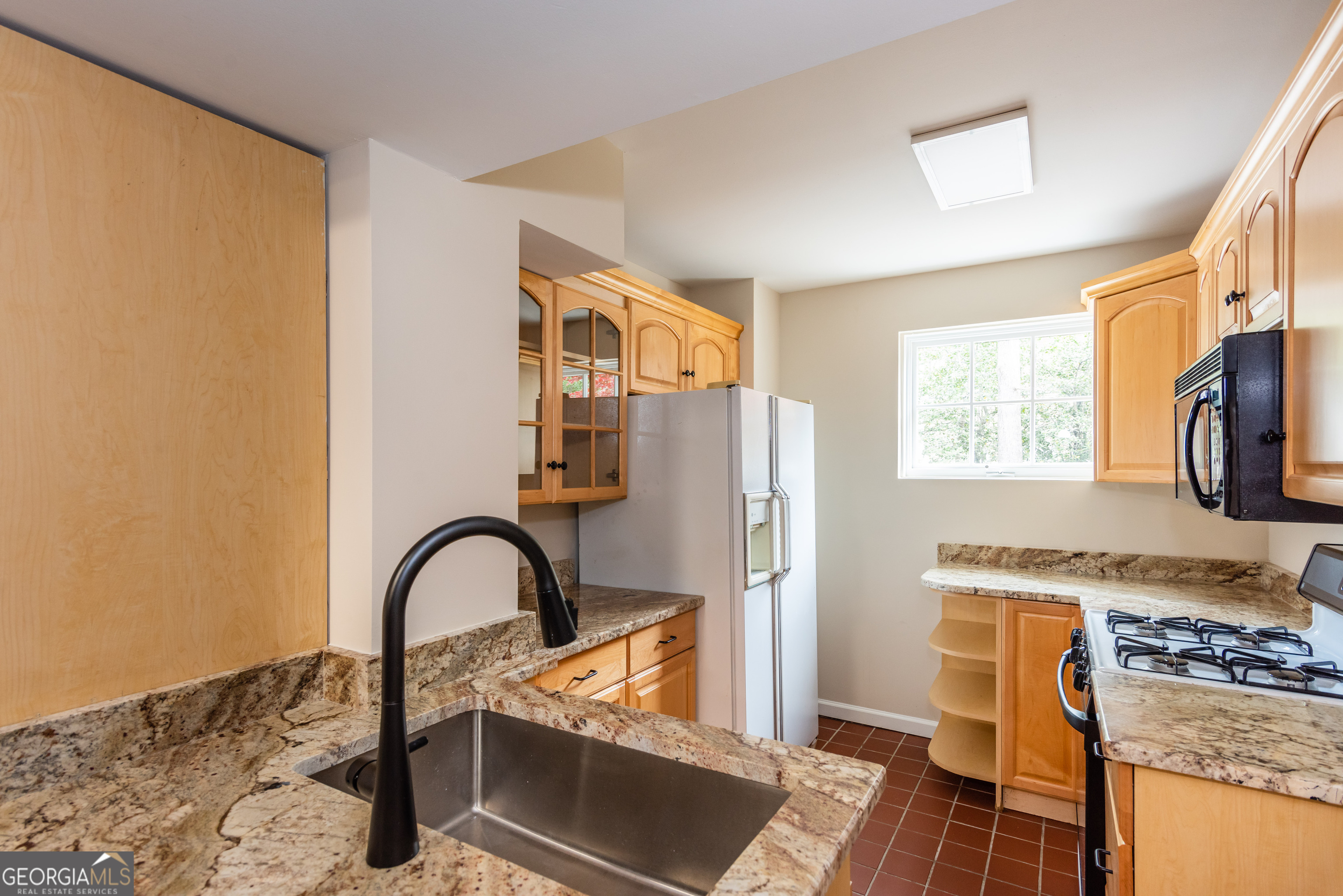 813 Springdale Road NE