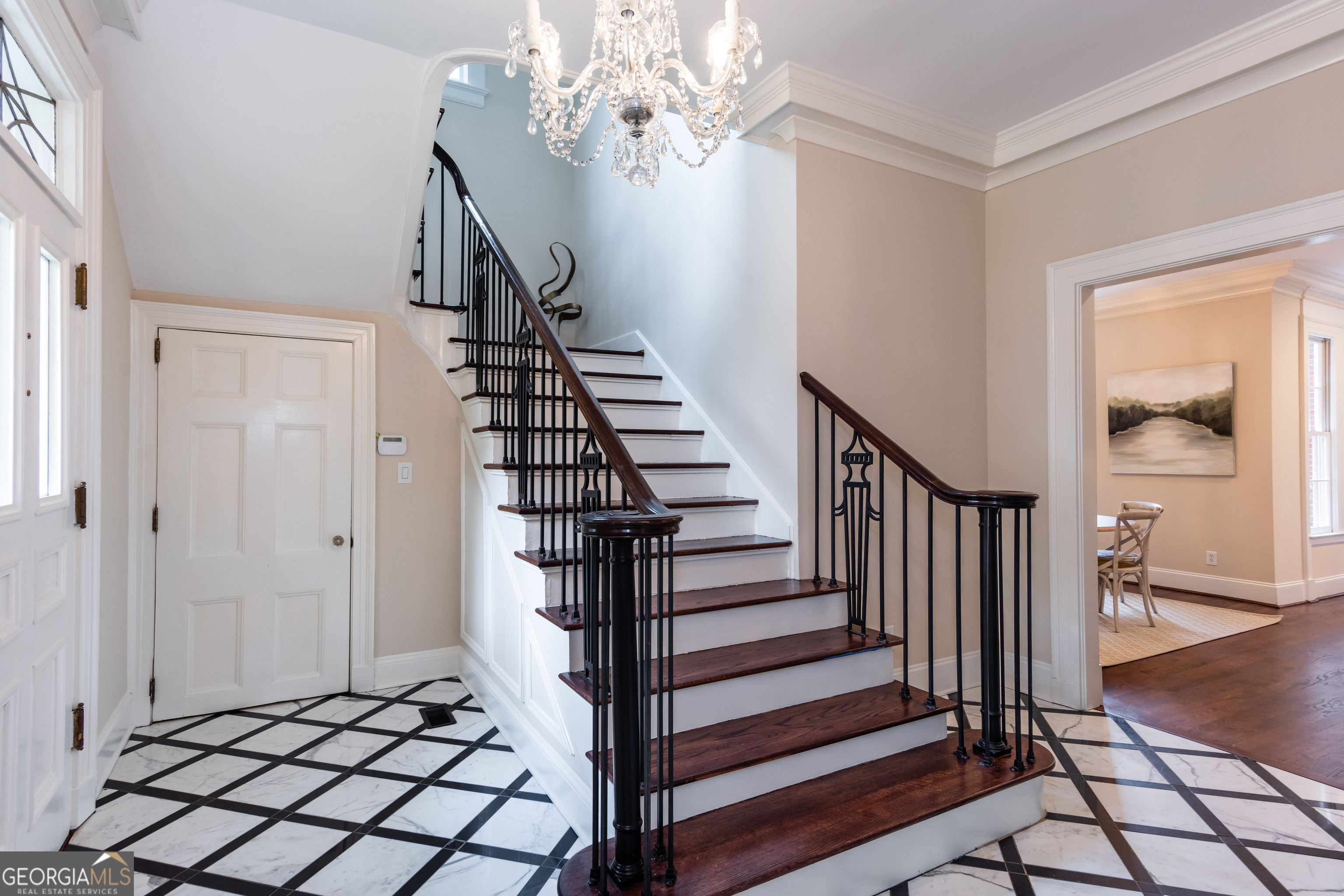 813 Springdale Road NE