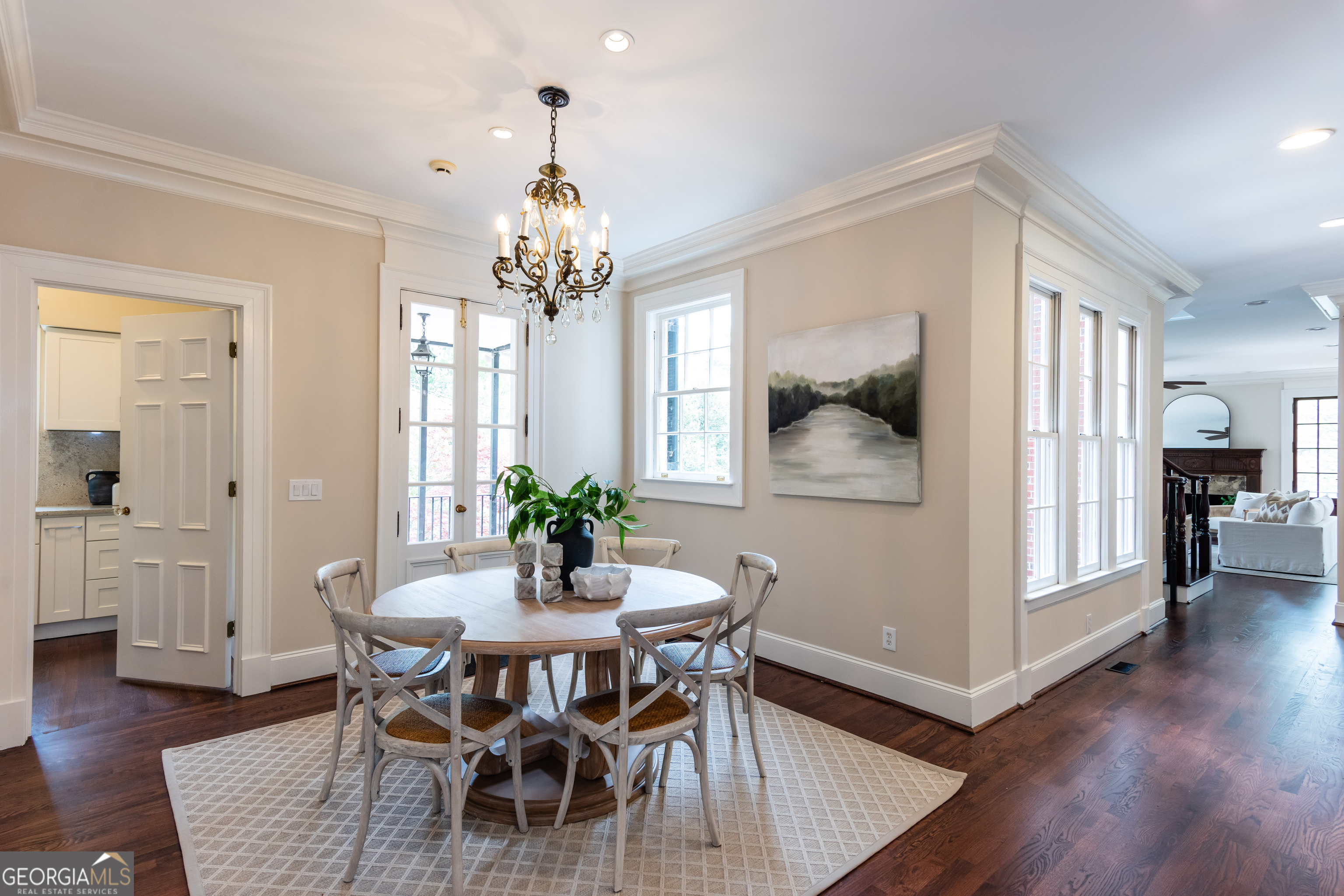 813 Springdale Road NE