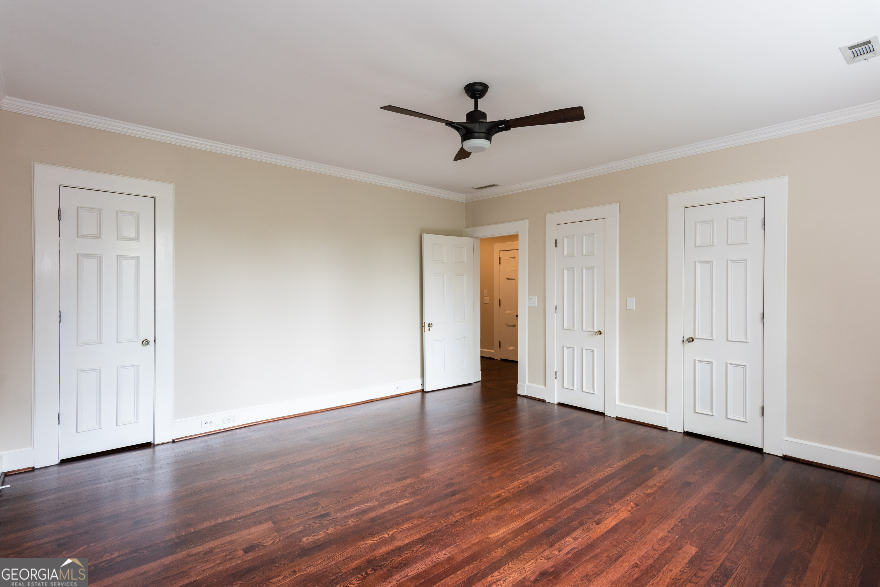 813 Springdale Road NE