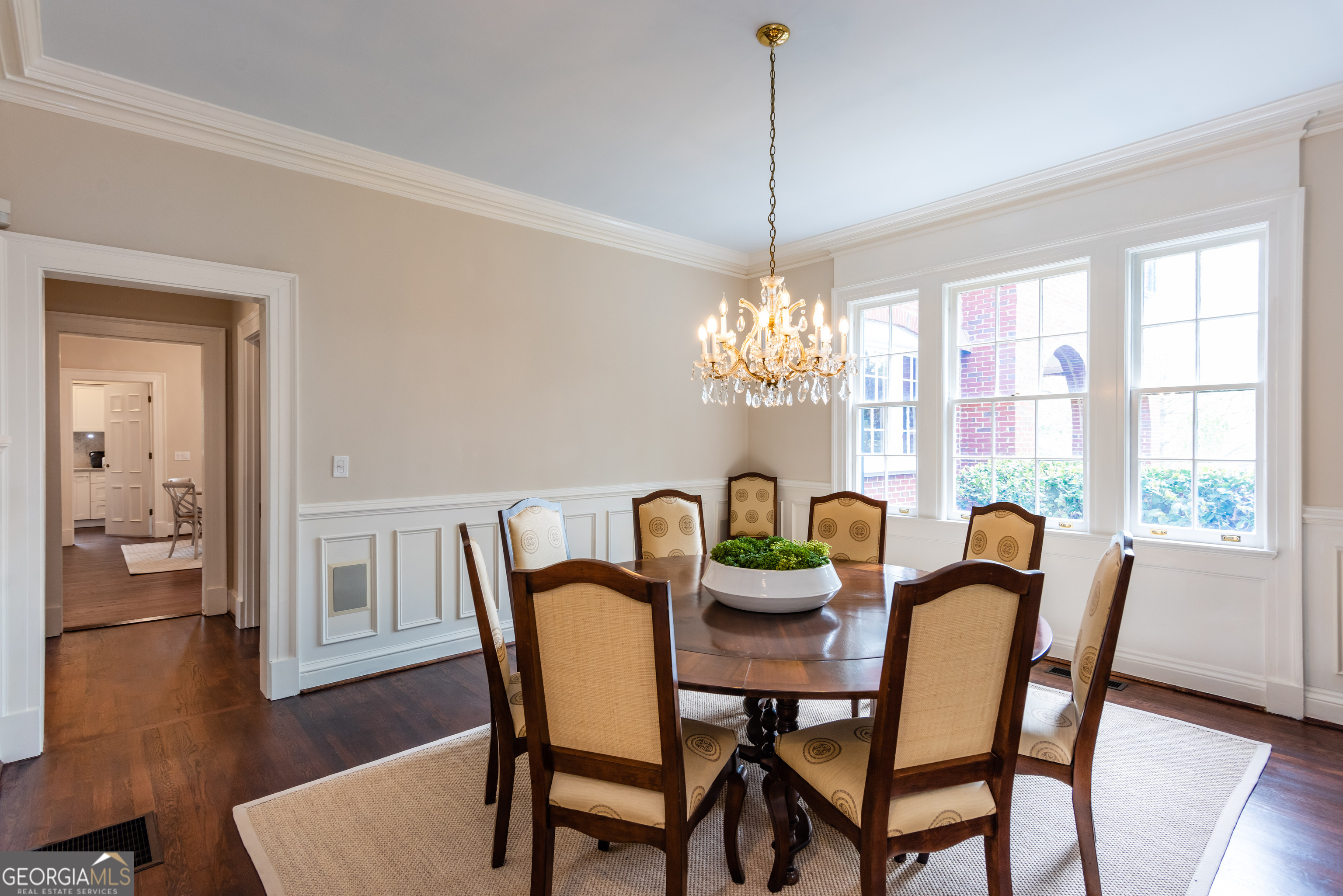 813 Springdale Road NE