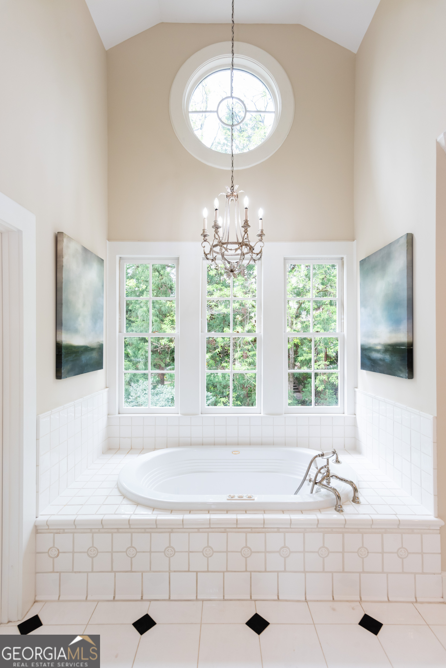 813 Springdale Road NE