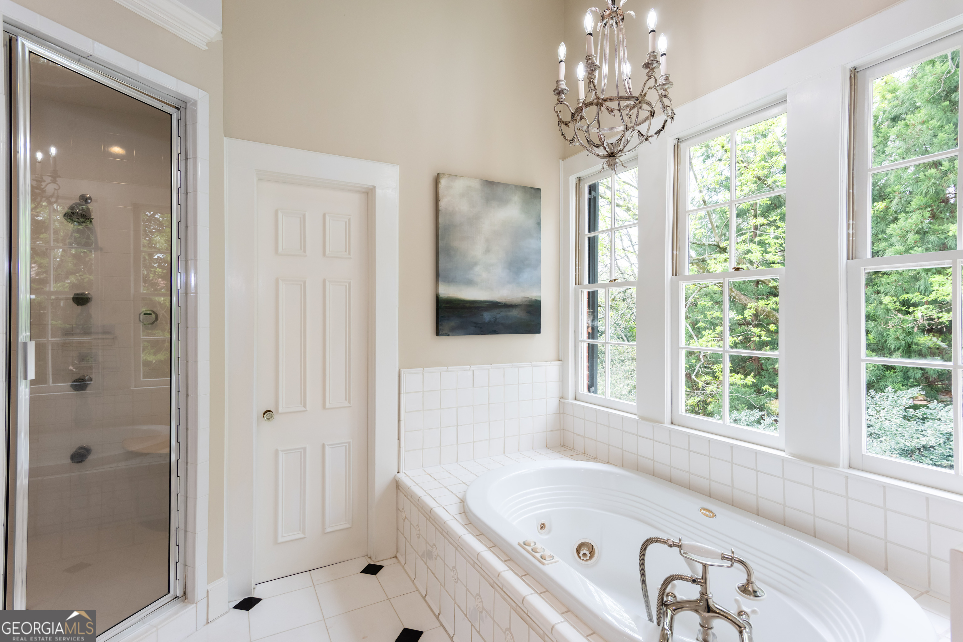 813 Springdale Road NE