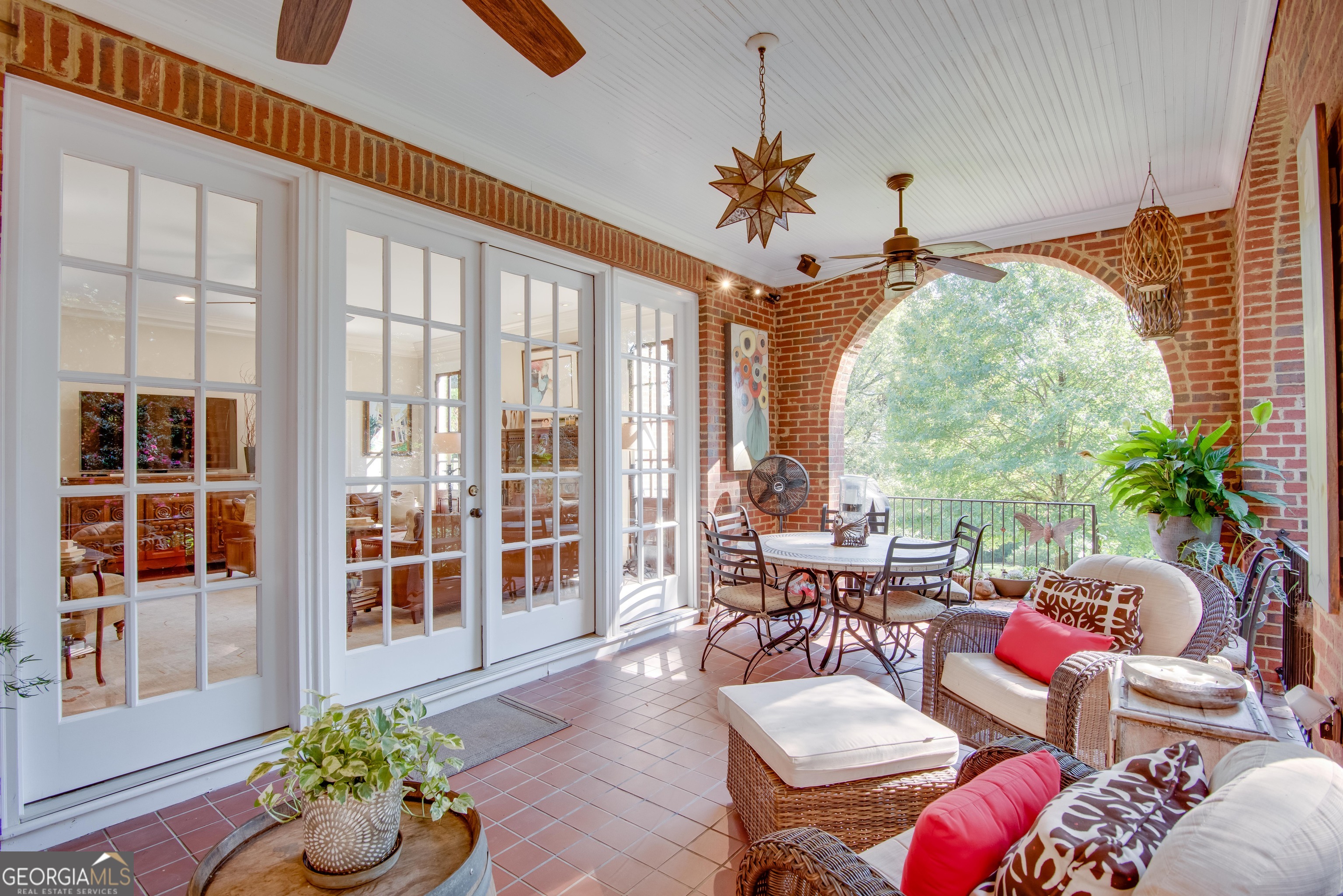 813 Springdale Road NE