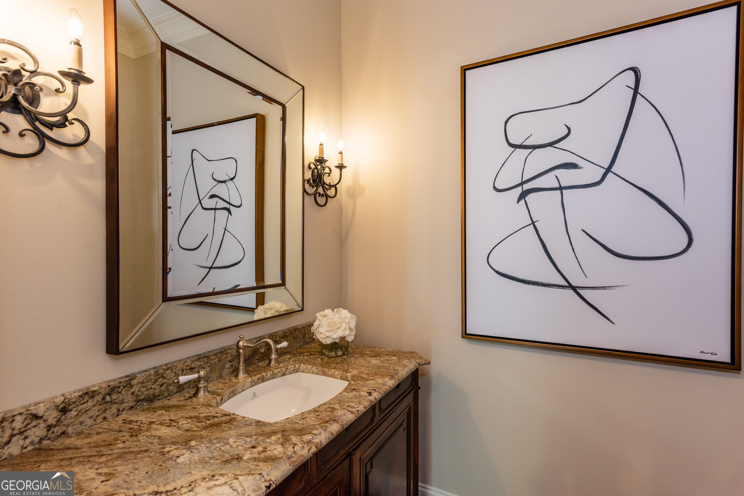 813 Springdale Road NE