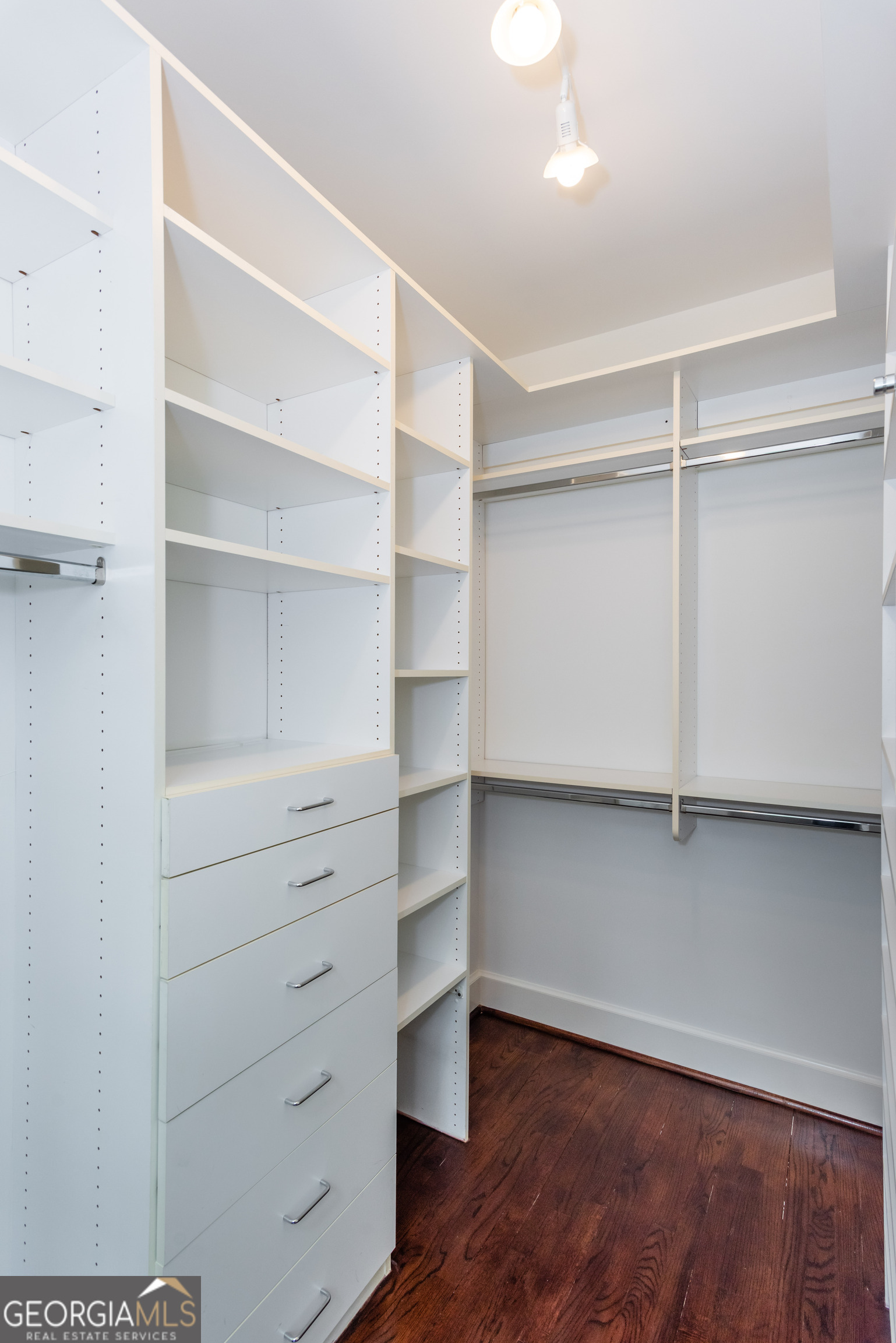 813 Springdale Road NE