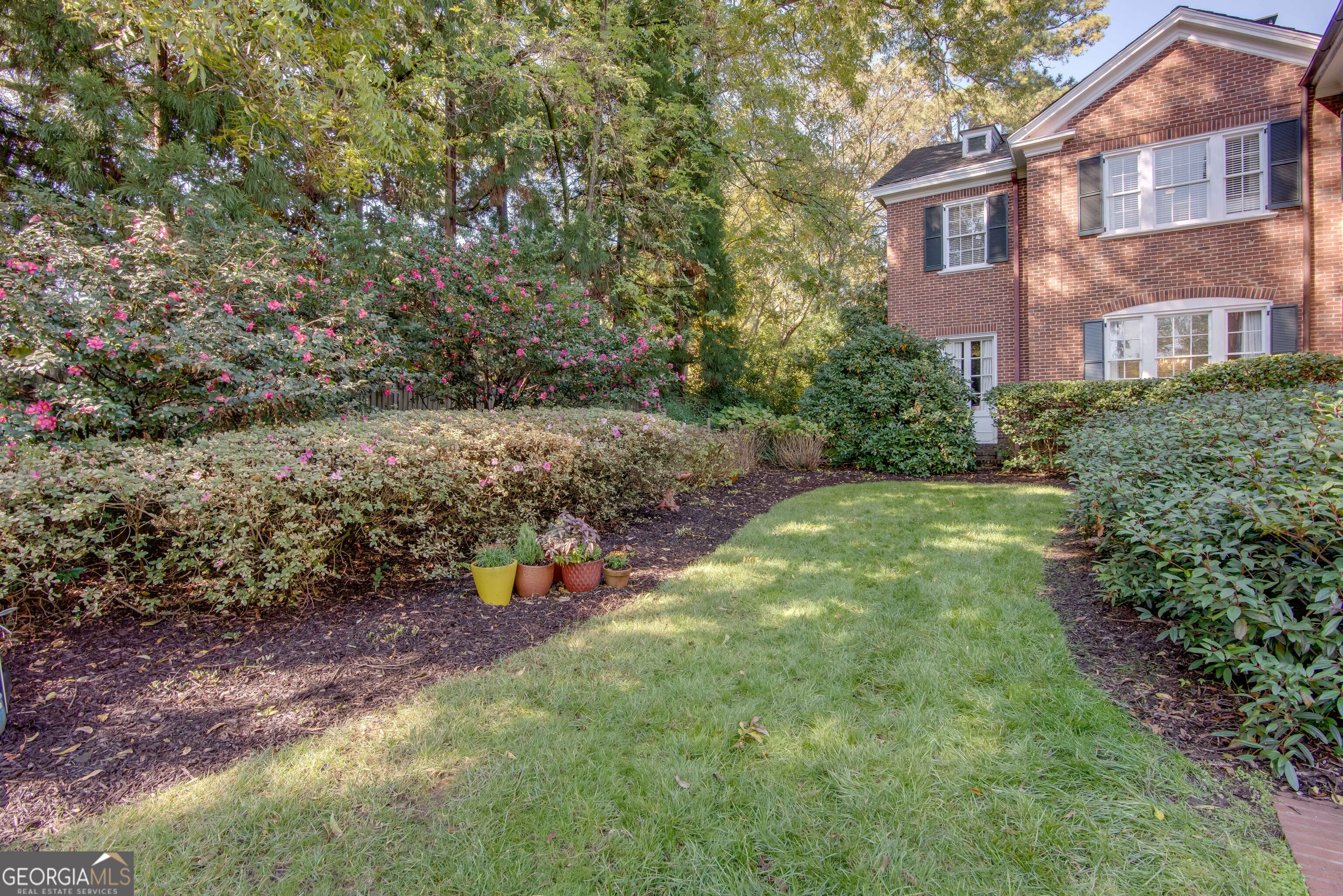 813 Springdale Road NE