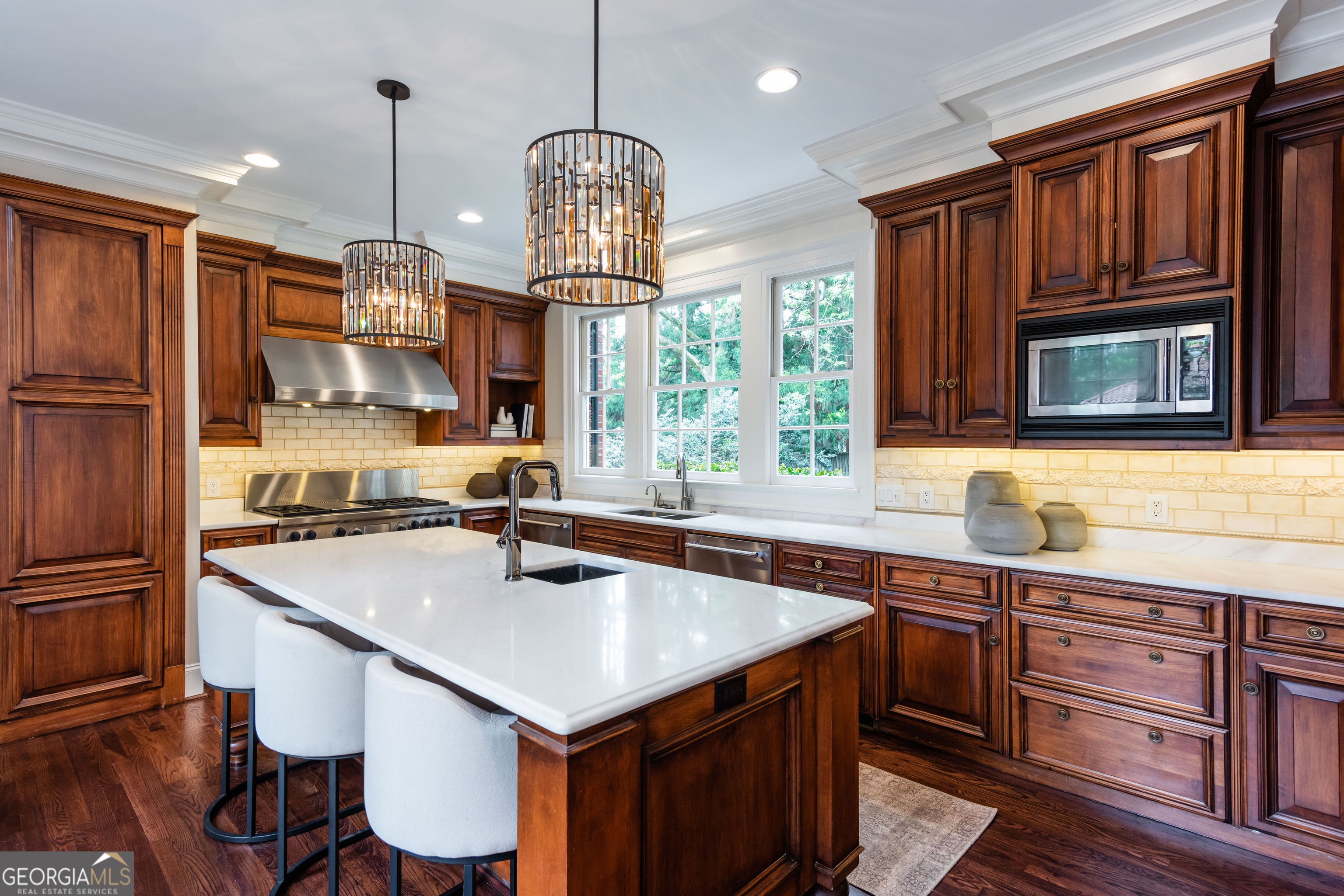 813 Springdale Road NE