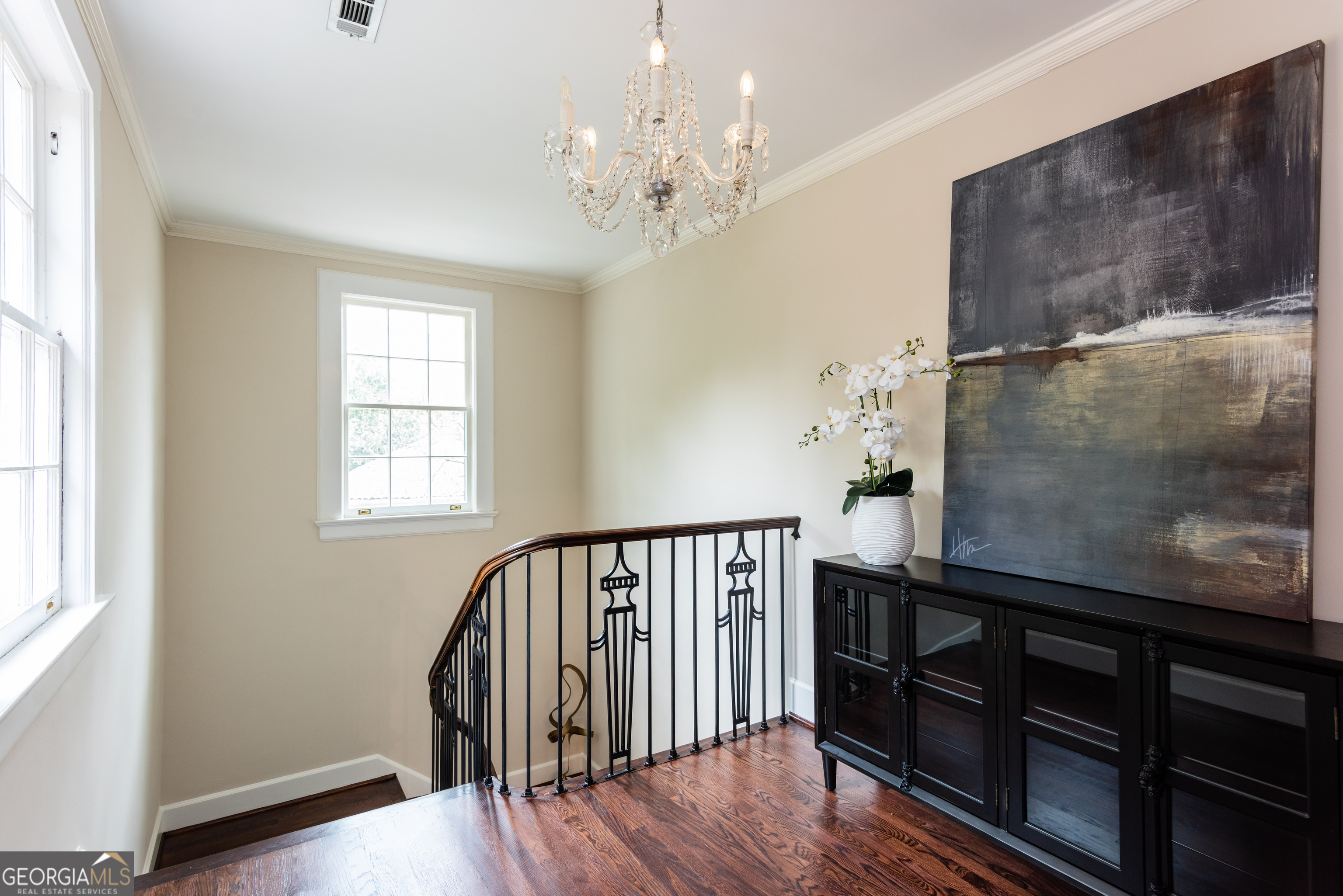 813 Springdale Road NE