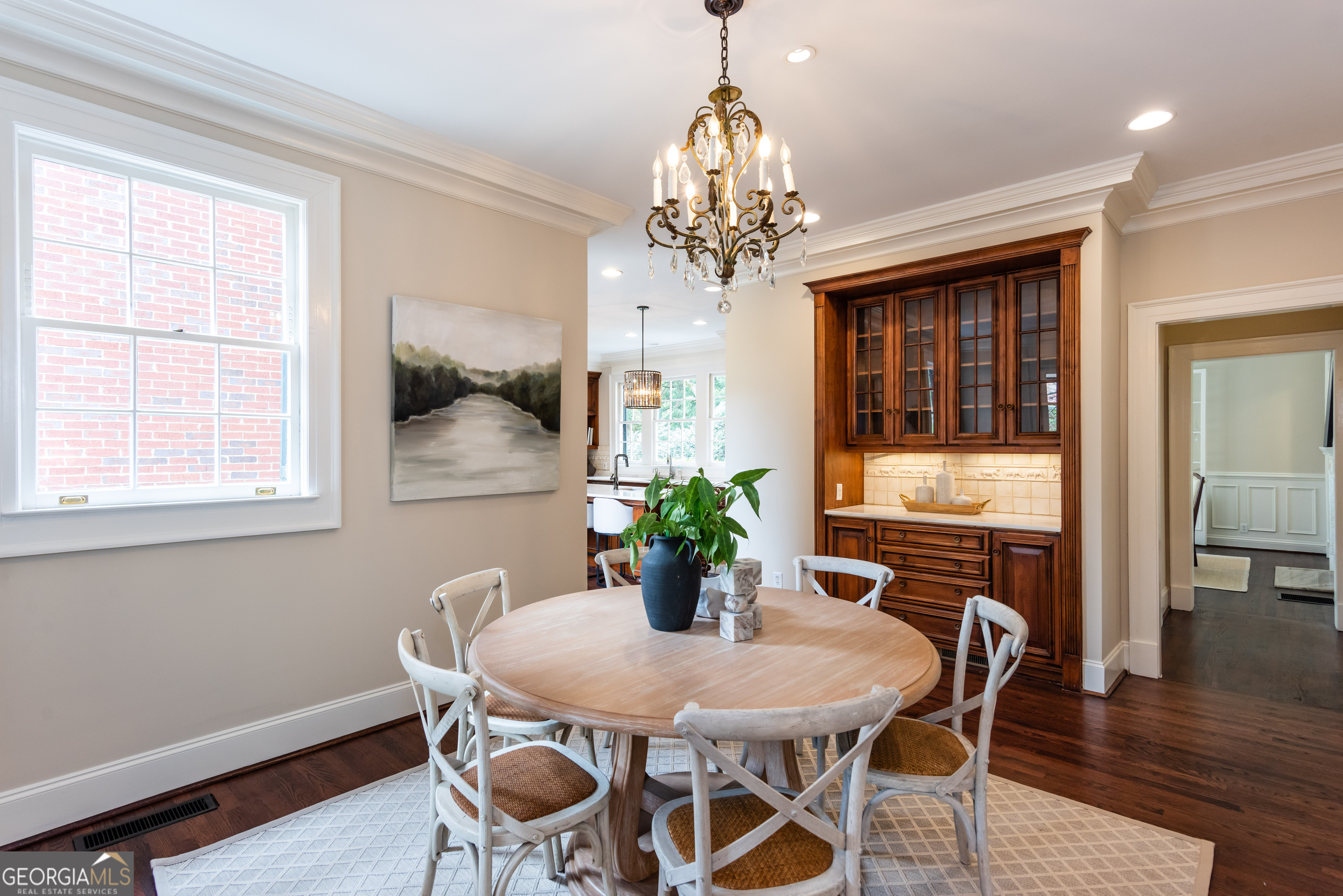 813 Springdale Road NE