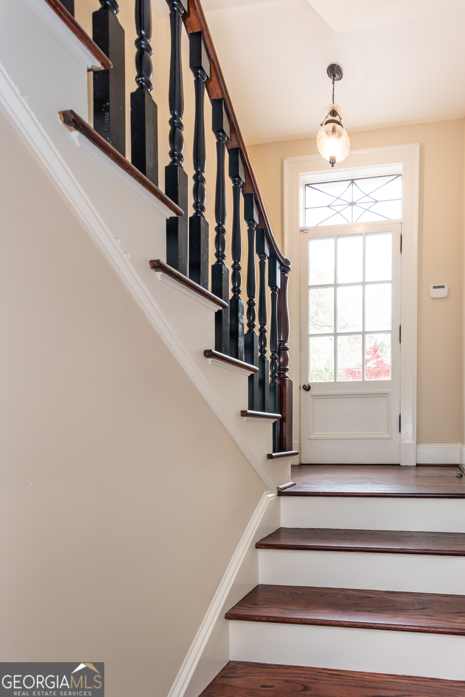 813 Springdale Road NE