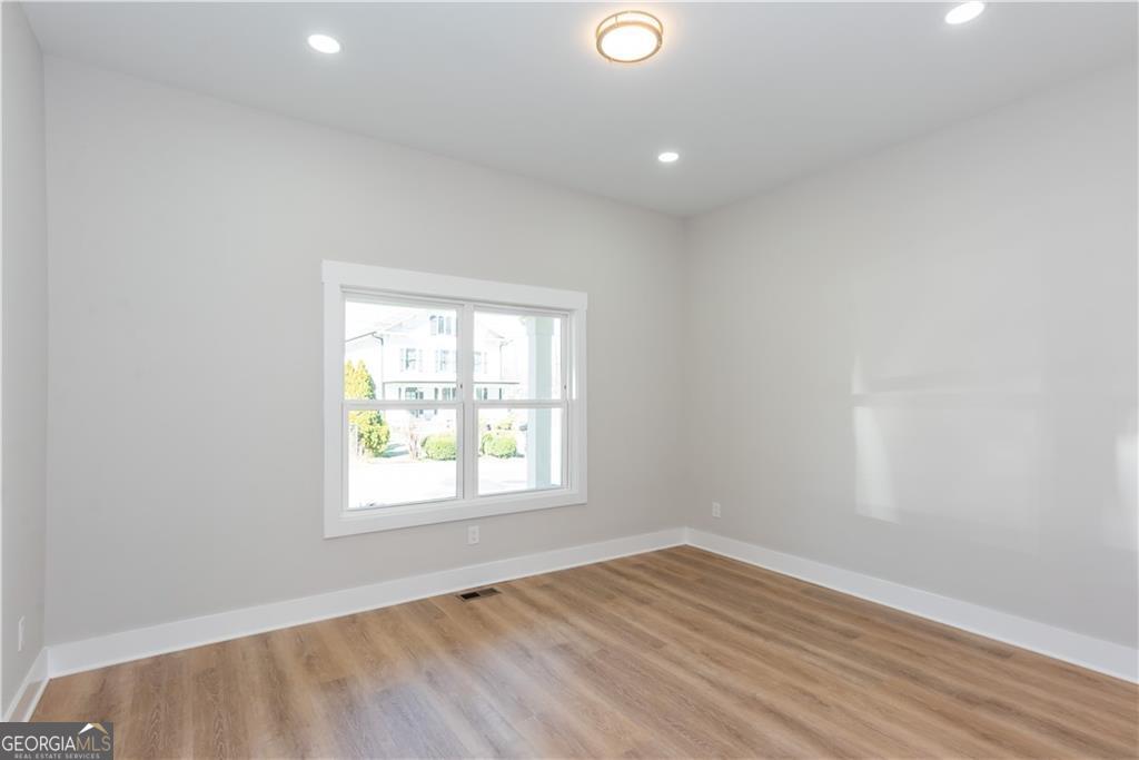 3286 Bachelor Street