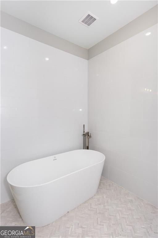 3286 Bachelor Street