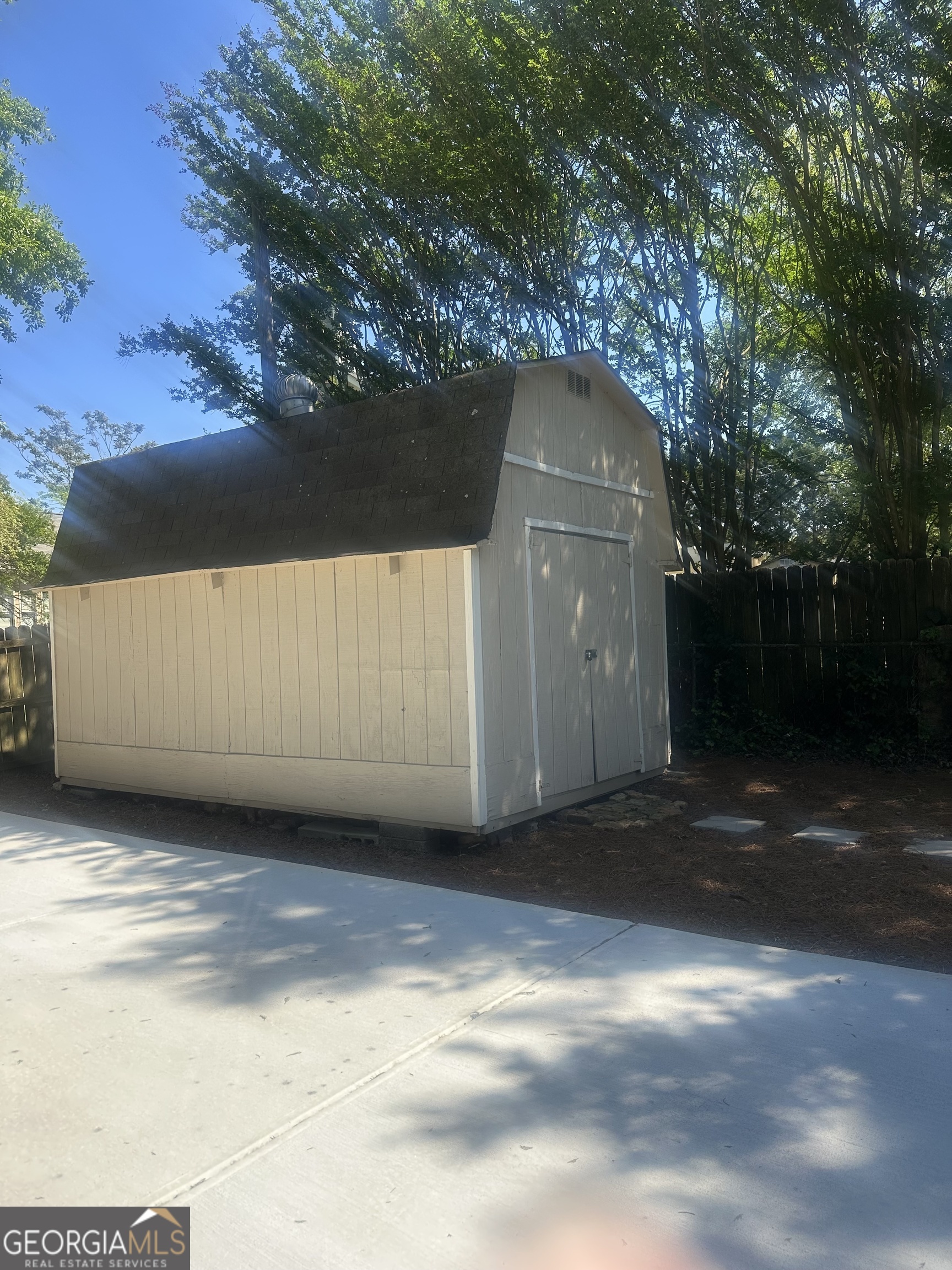 3286 Bachelor Street