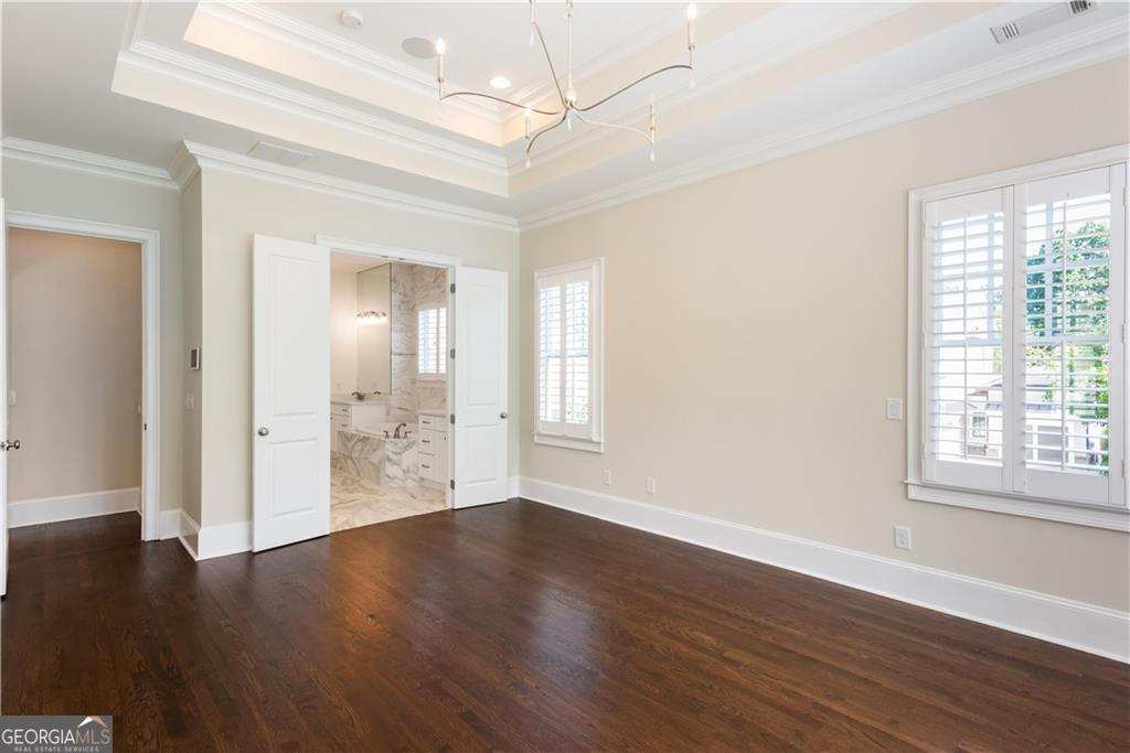 3005 Evelyn Lane