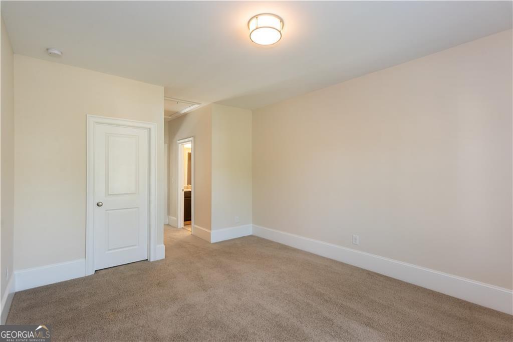 3005 Evelyn Lane