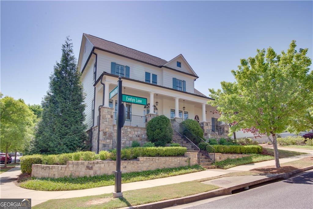 3005 Evelyn Lane