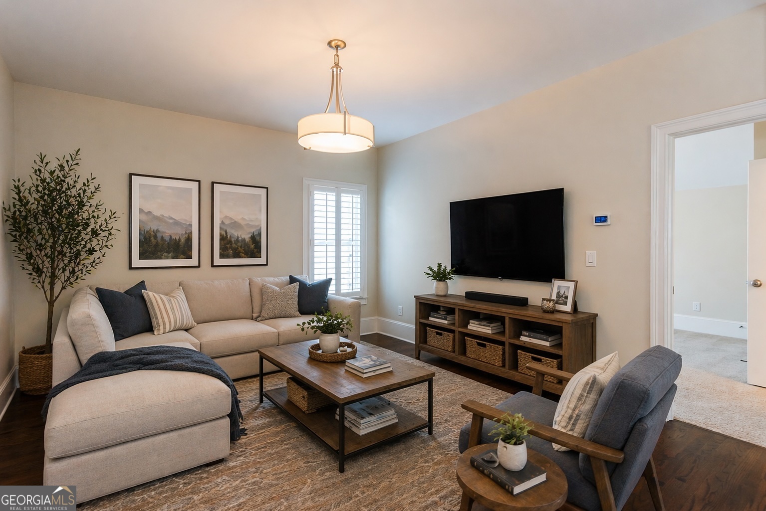 3005 Evelyn Lane