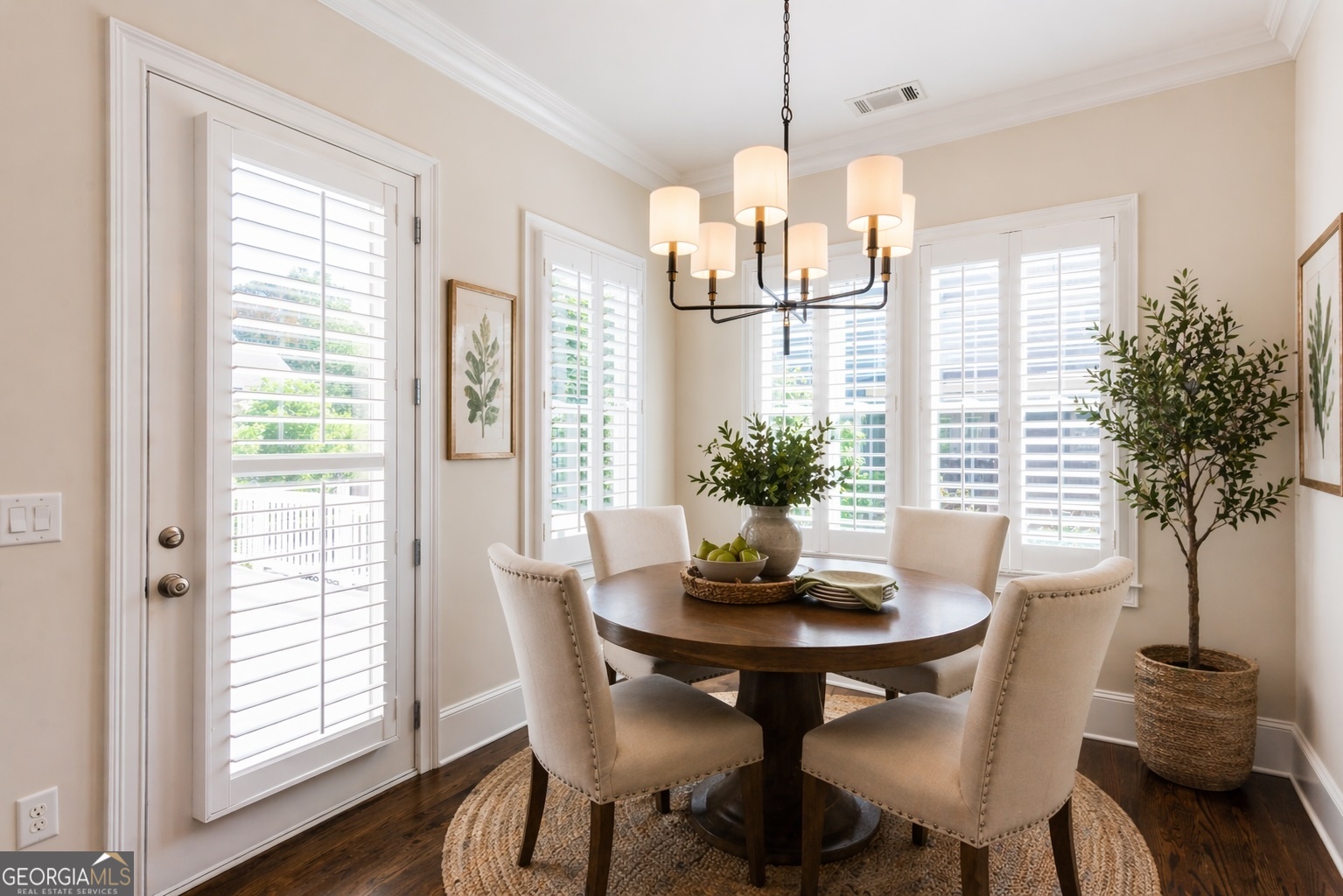 3005 Evelyn Lane