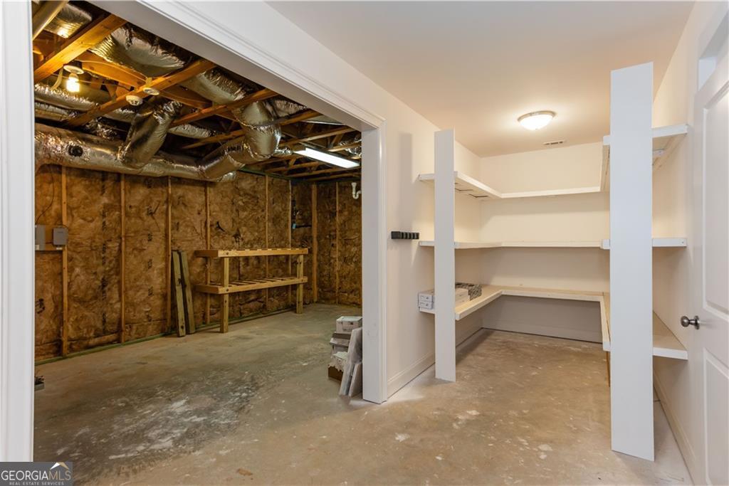 3005 Evelyn Lane