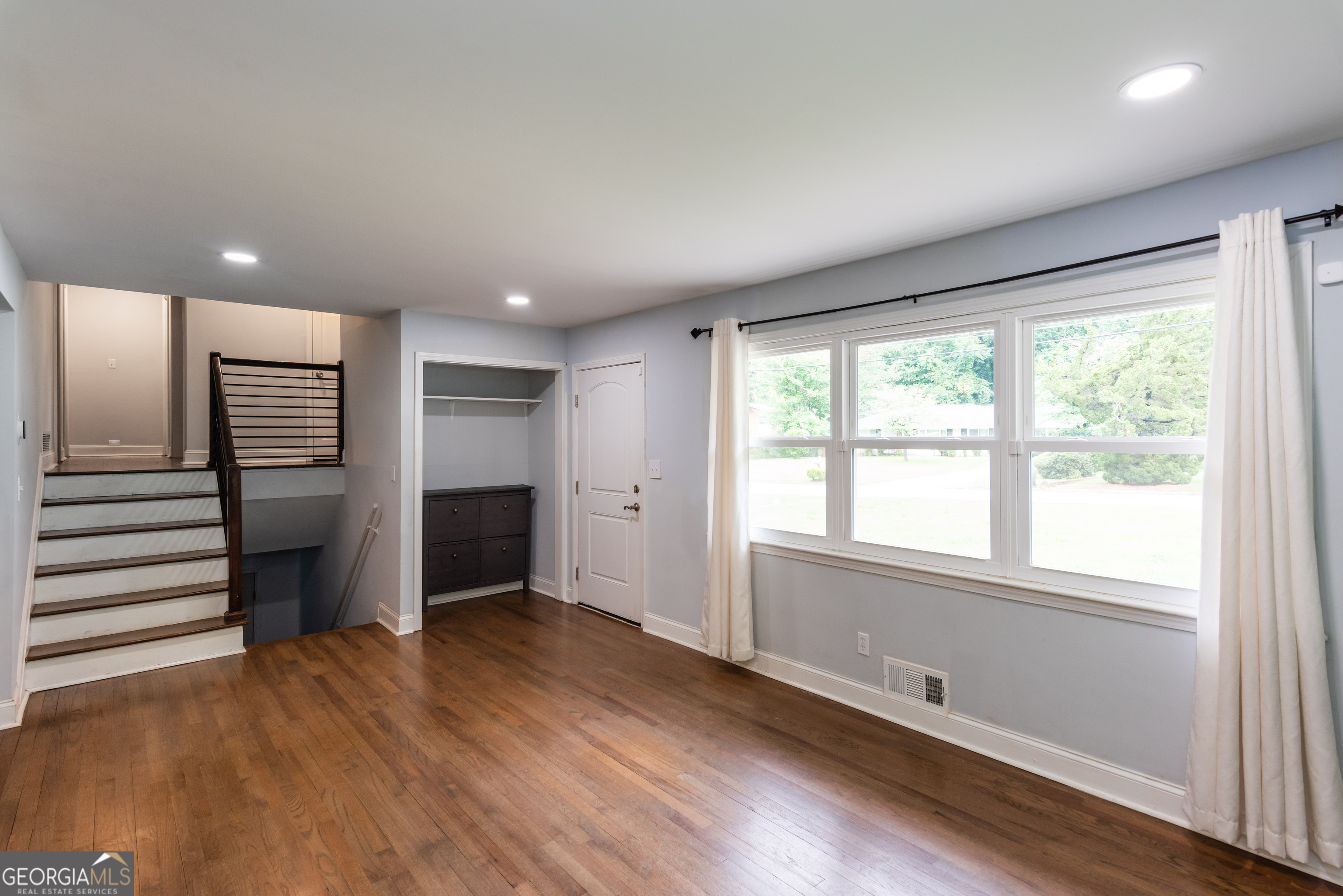2752 Arrowood Drive Unit: UPSTAIRS