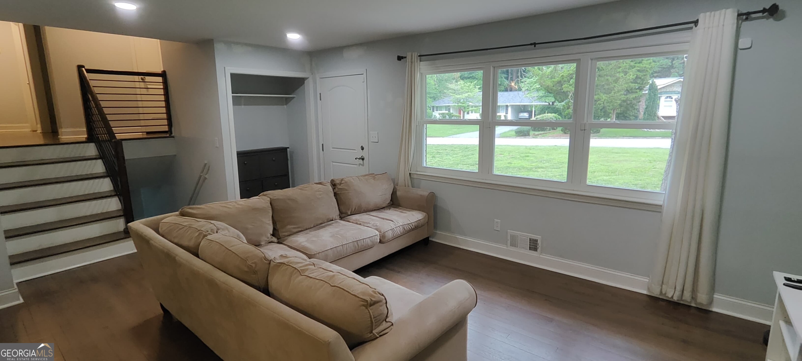 2752 Arrowood Drive Unit: UPSTAIRS
