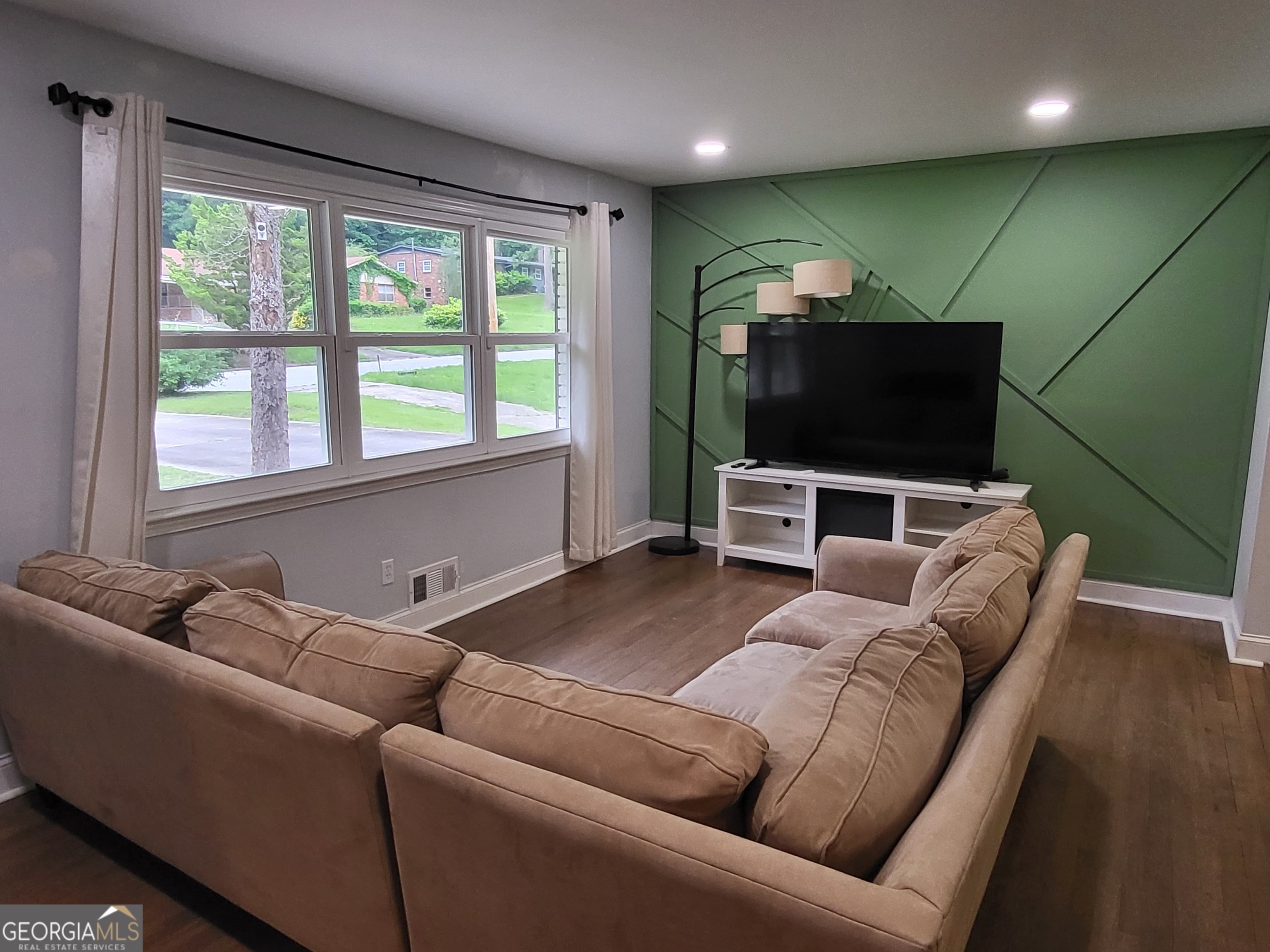 2752 Arrowood Drive Unit: UPSTAIRS