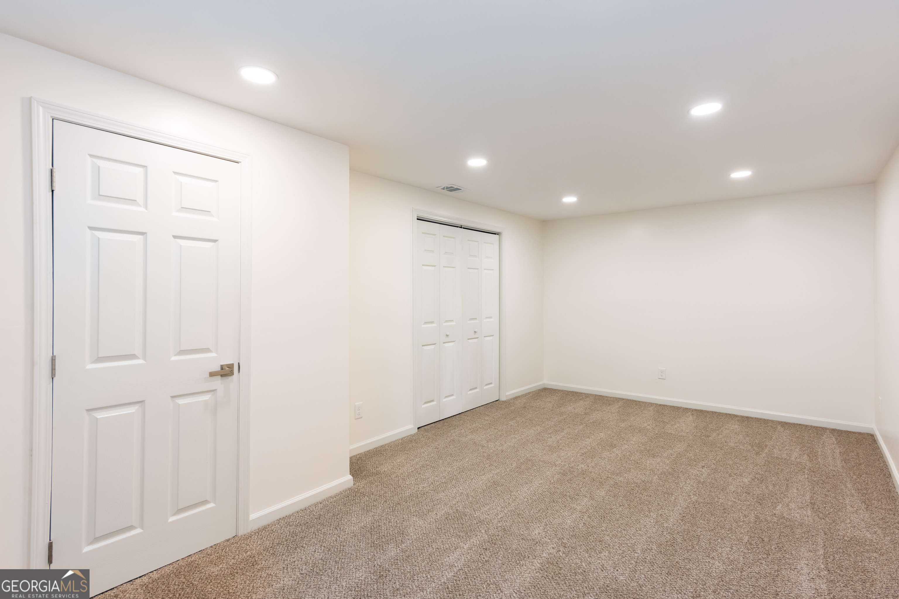 3960 Rocmar Drive