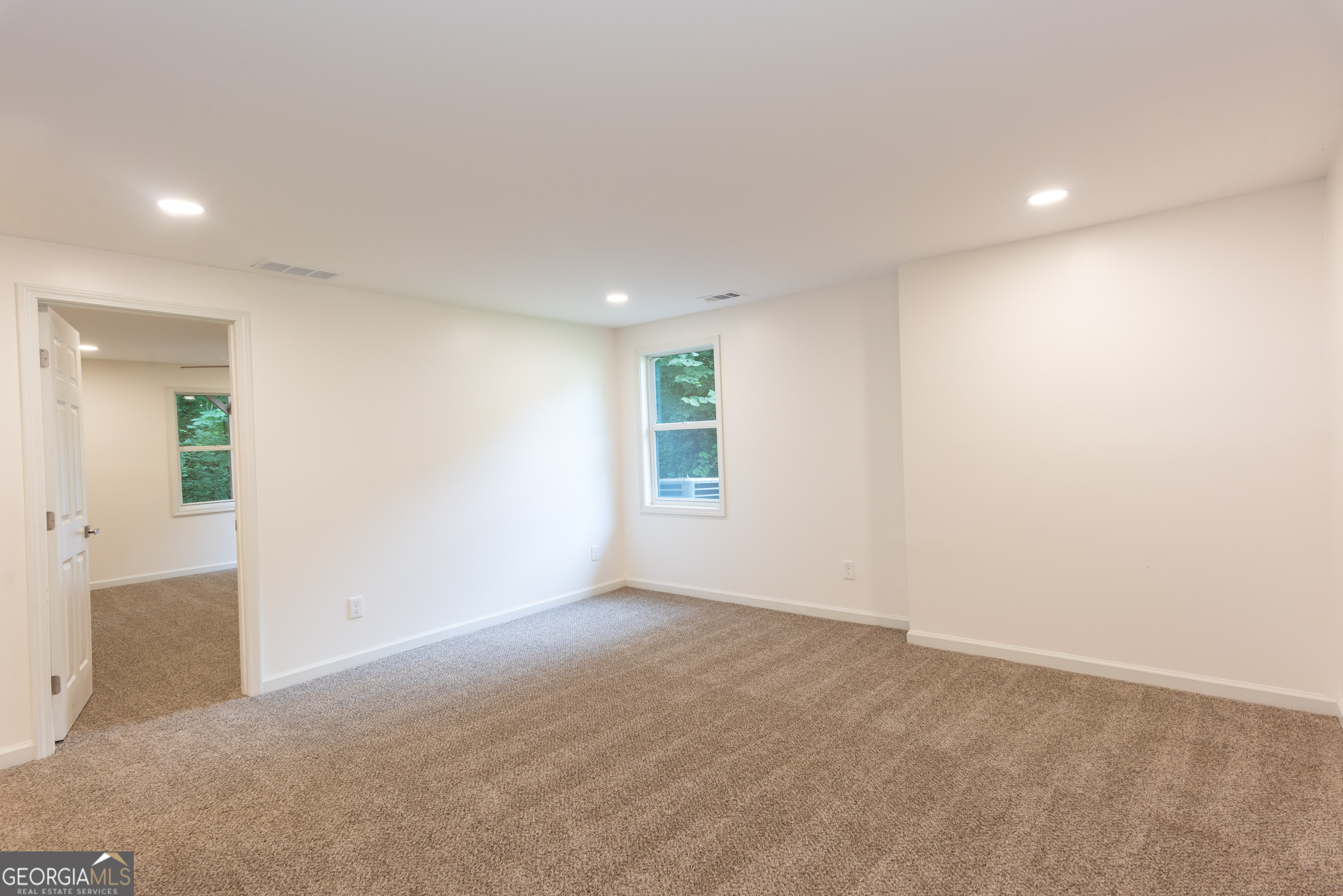 3960 Rocmar Drive