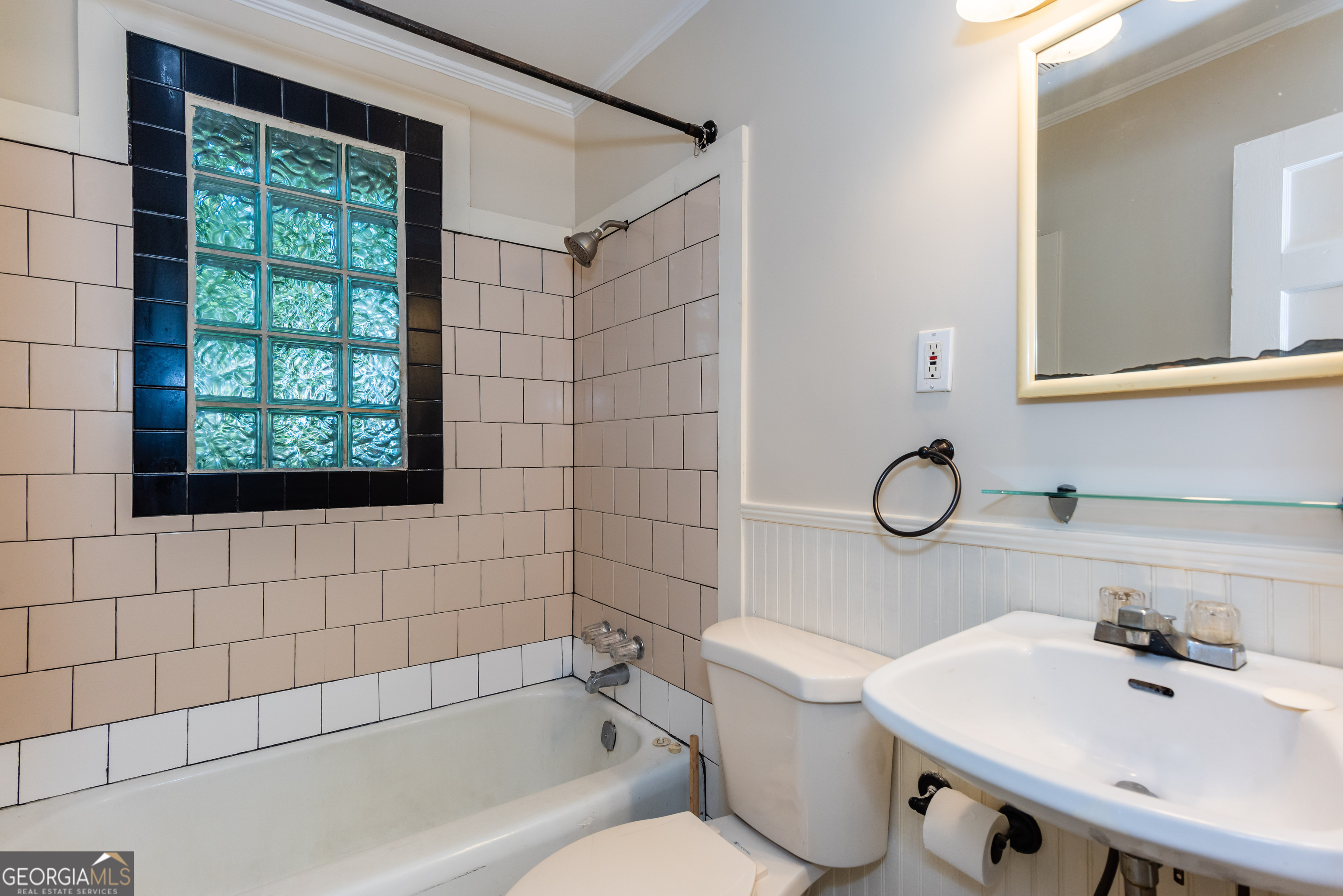 1318 Elizabeth Lane REAR Unit: B - REAR