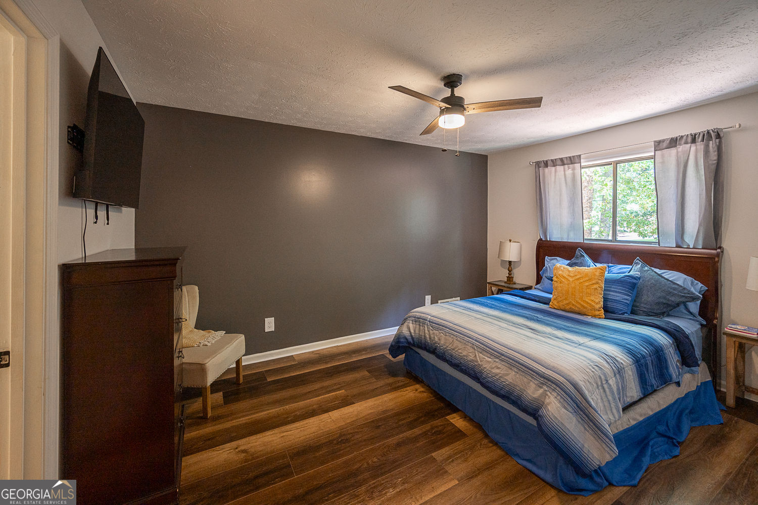 552 Edgefield Drive