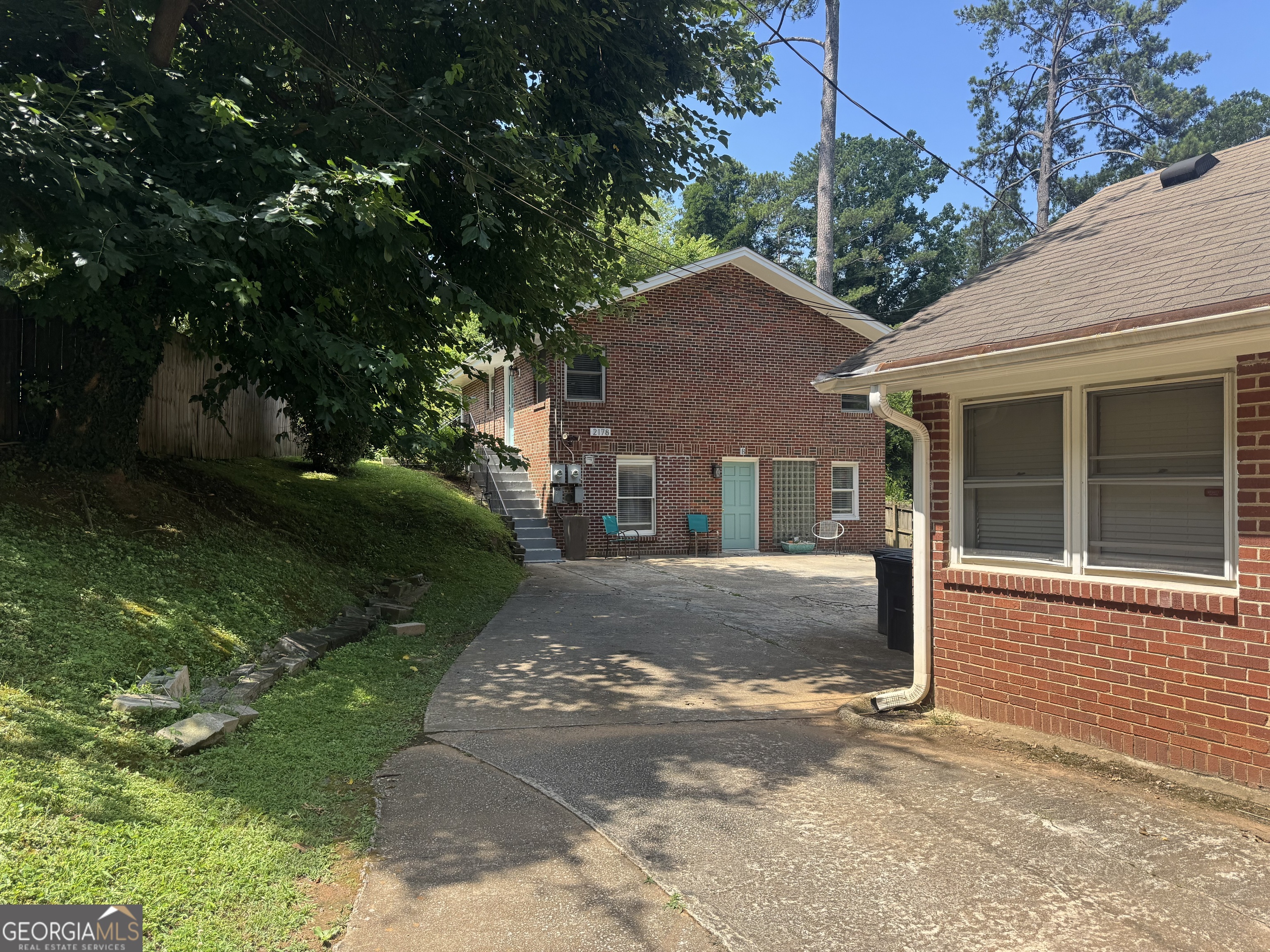 2178 Rugby Avenue Unit: A (UPSTAIRS)
