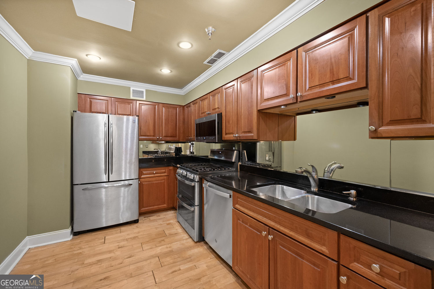 2479 Peachtree Road NE # 1808