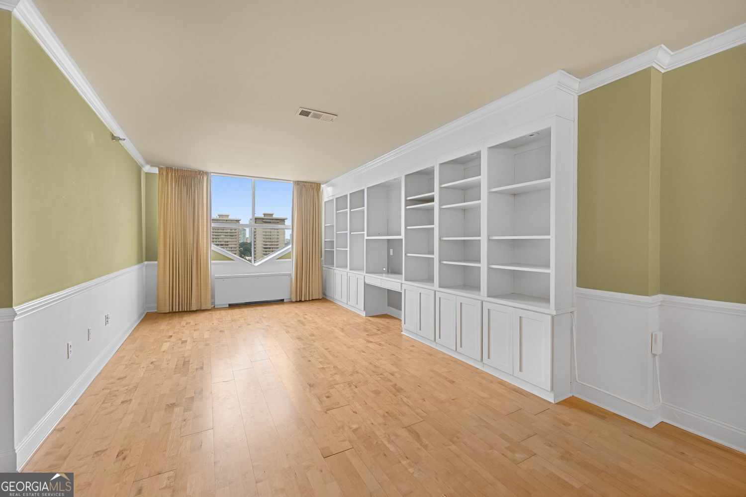 2479 Peachtree Road NE # 1808