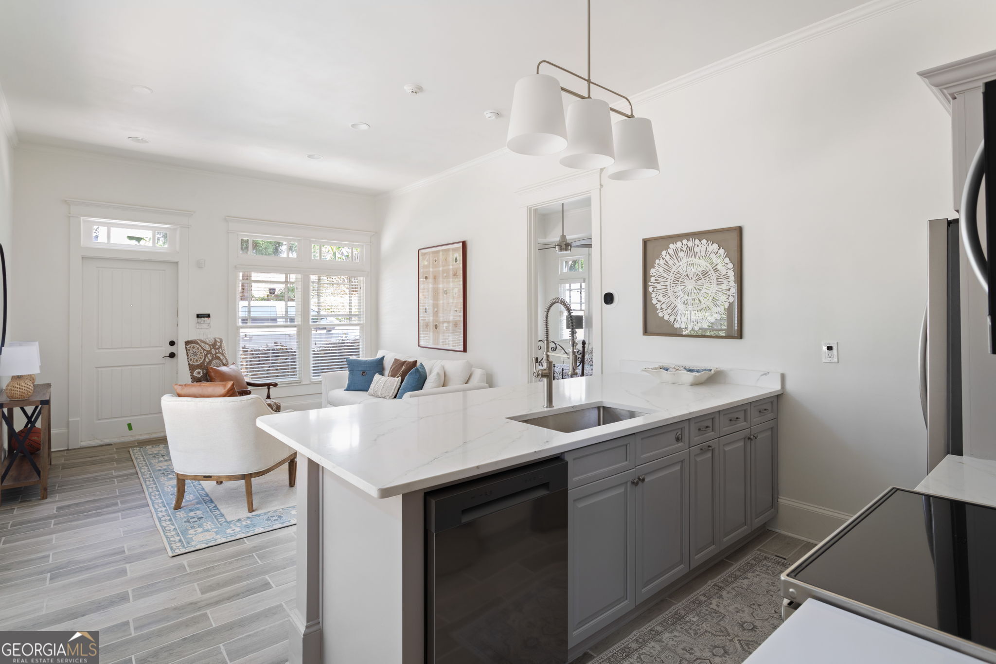 2019 Cambridge Avenue