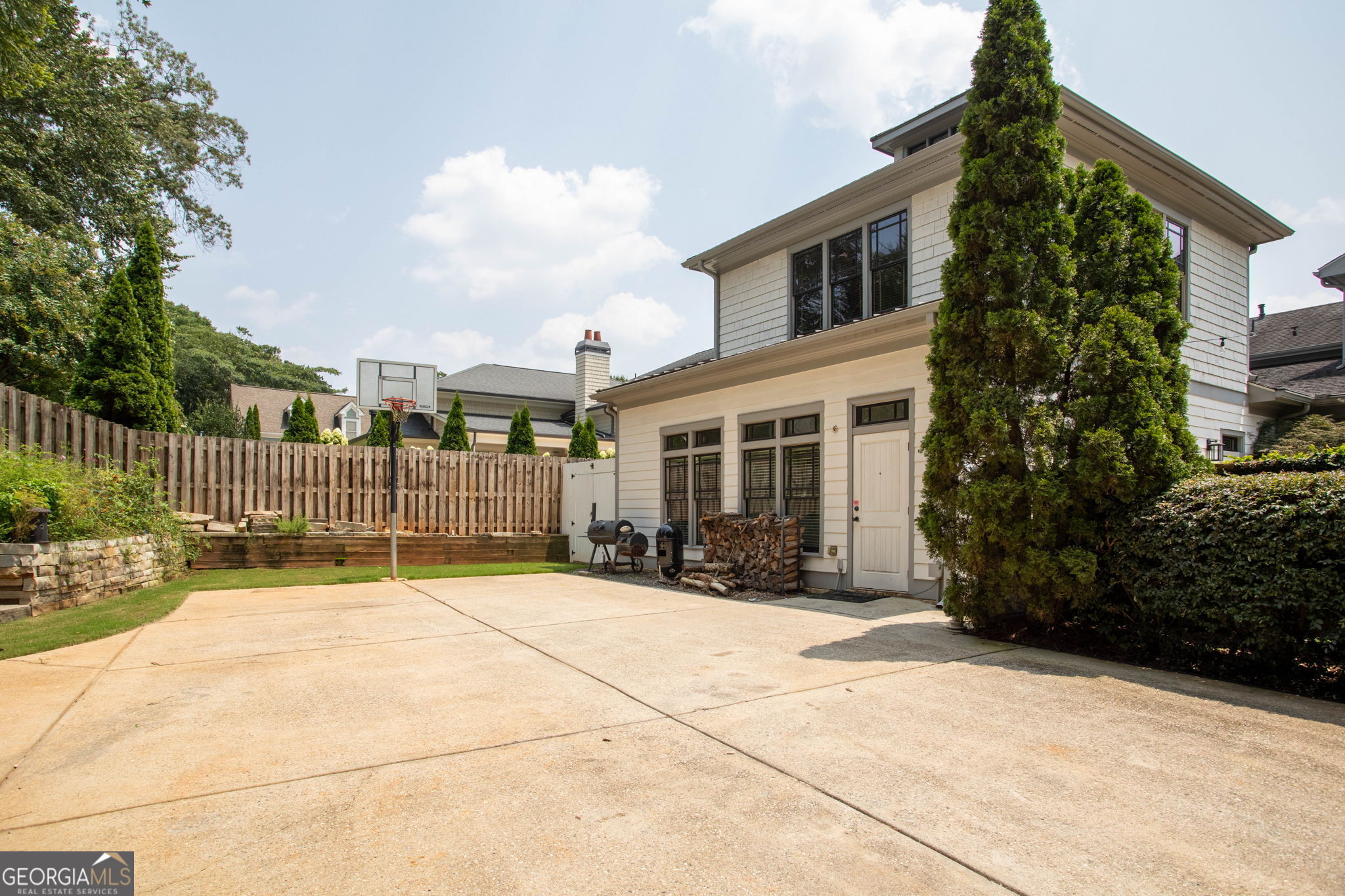 2019 Cambridge Avenue