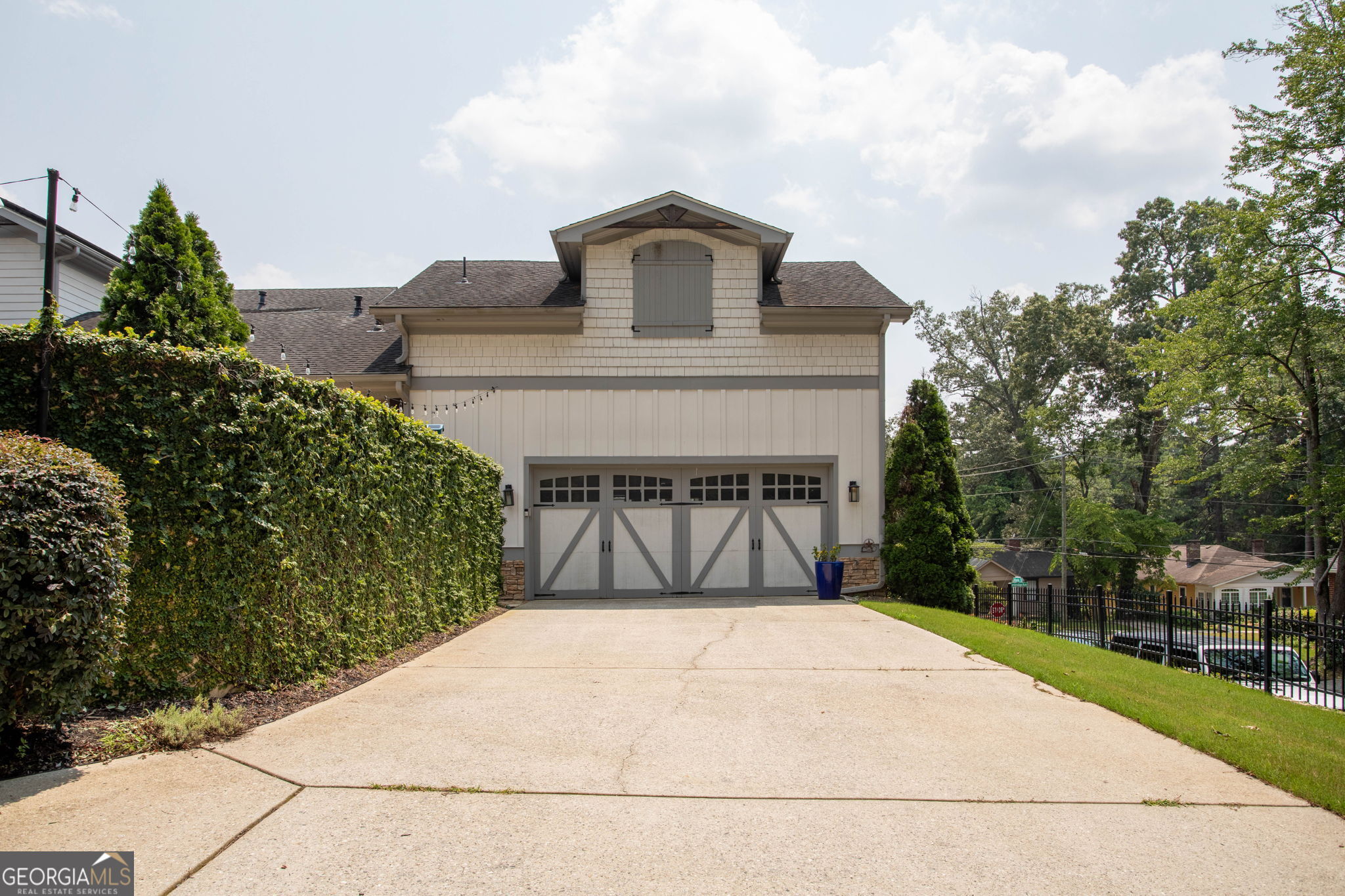 2019 Cambridge Avenue