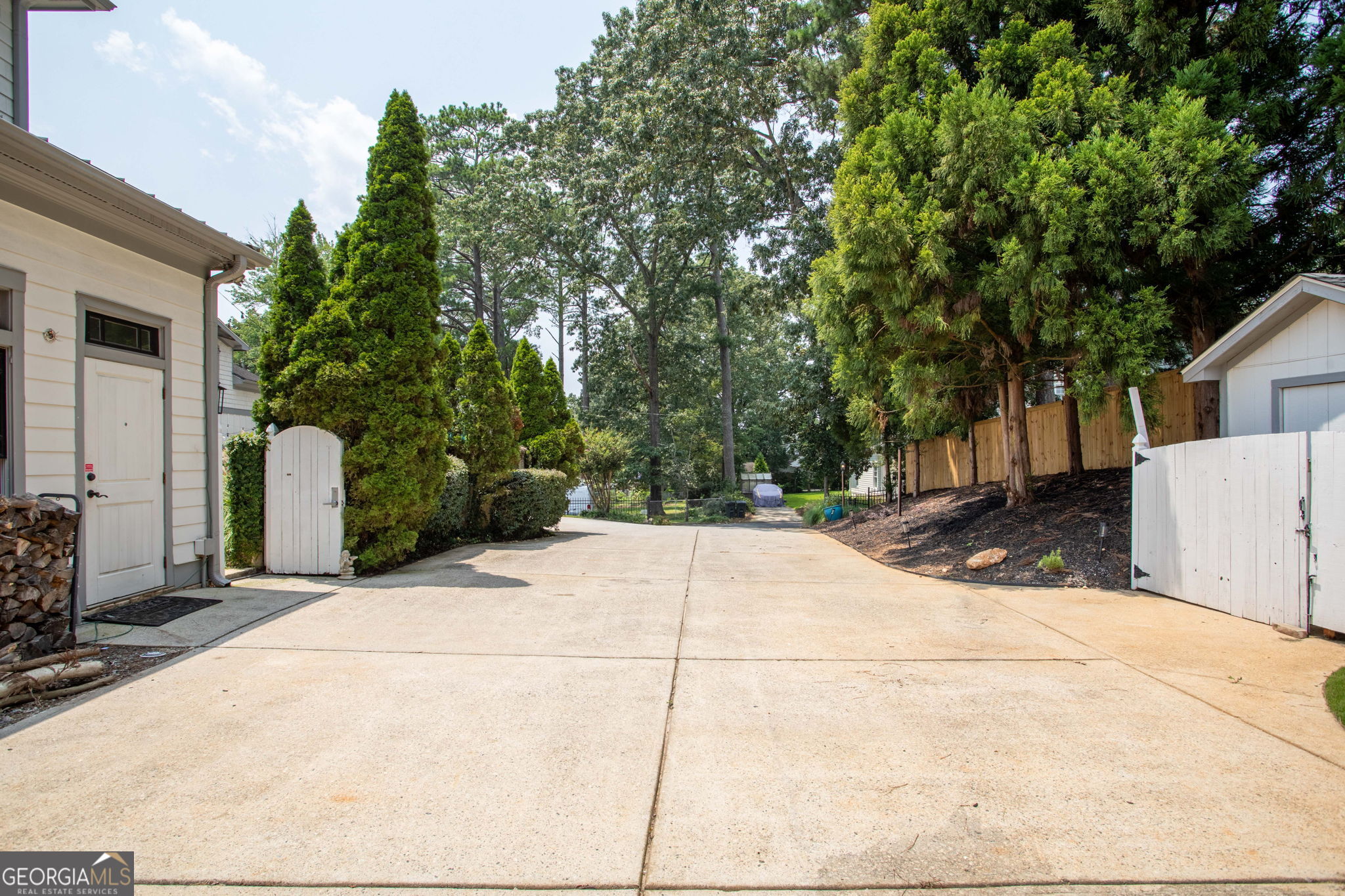 2019 Cambridge Avenue