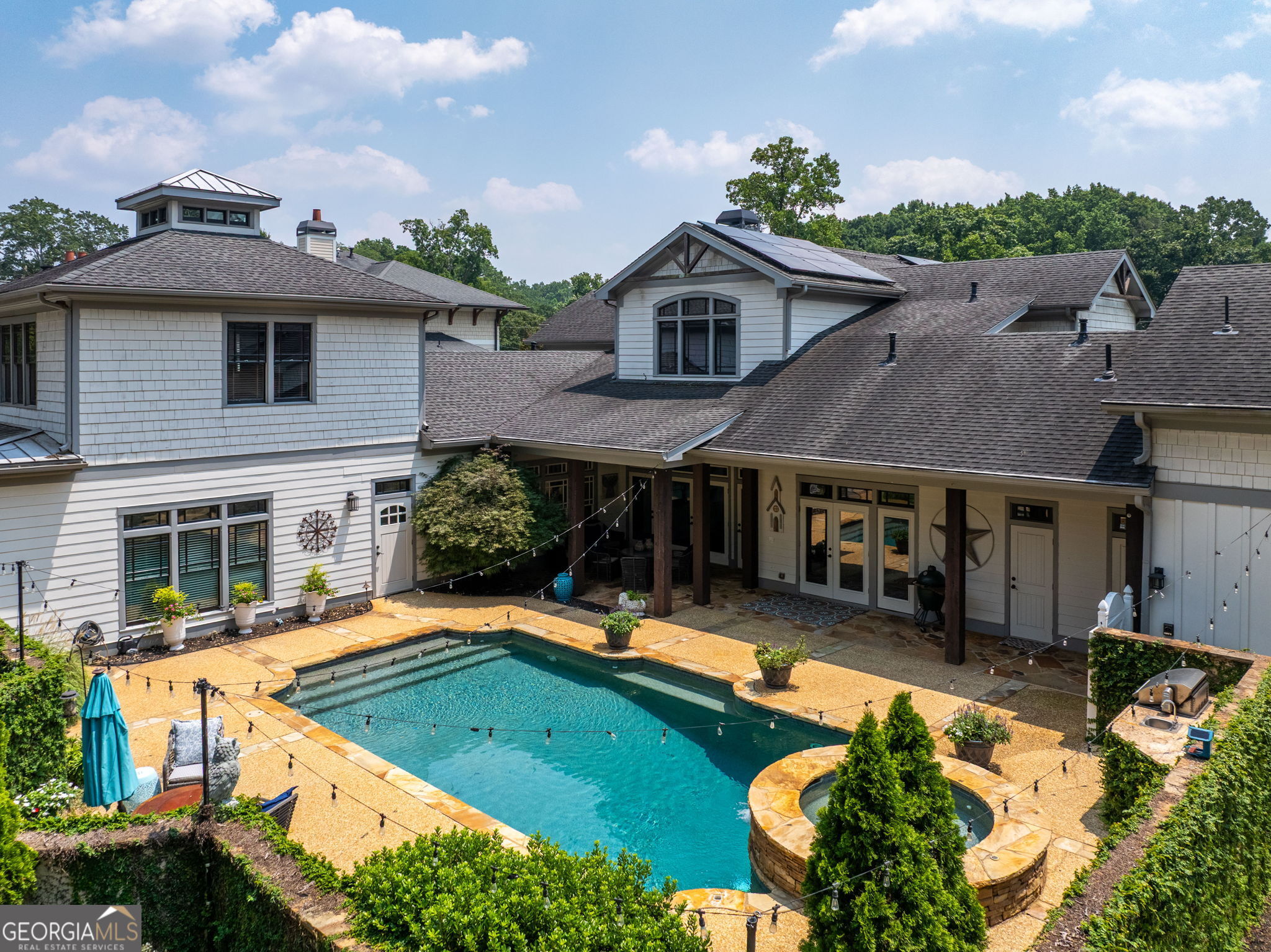 2019 Cambridge Avenue