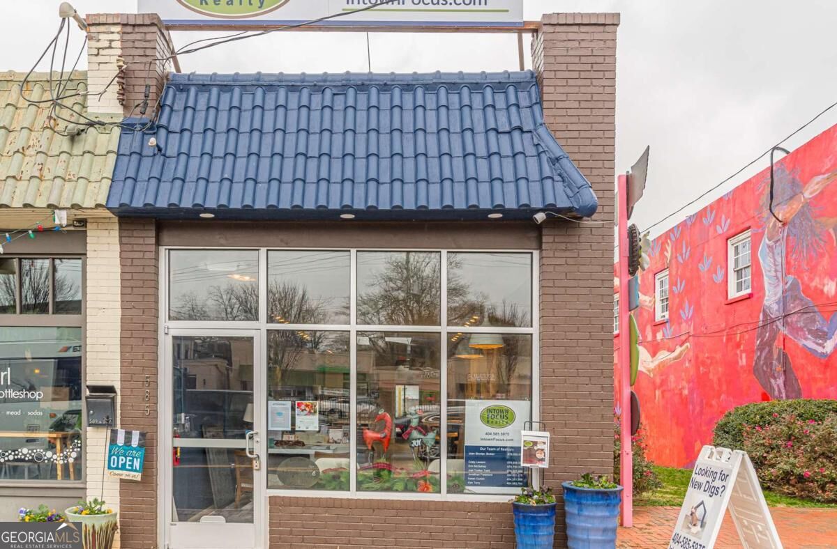 585 N Central Avenue