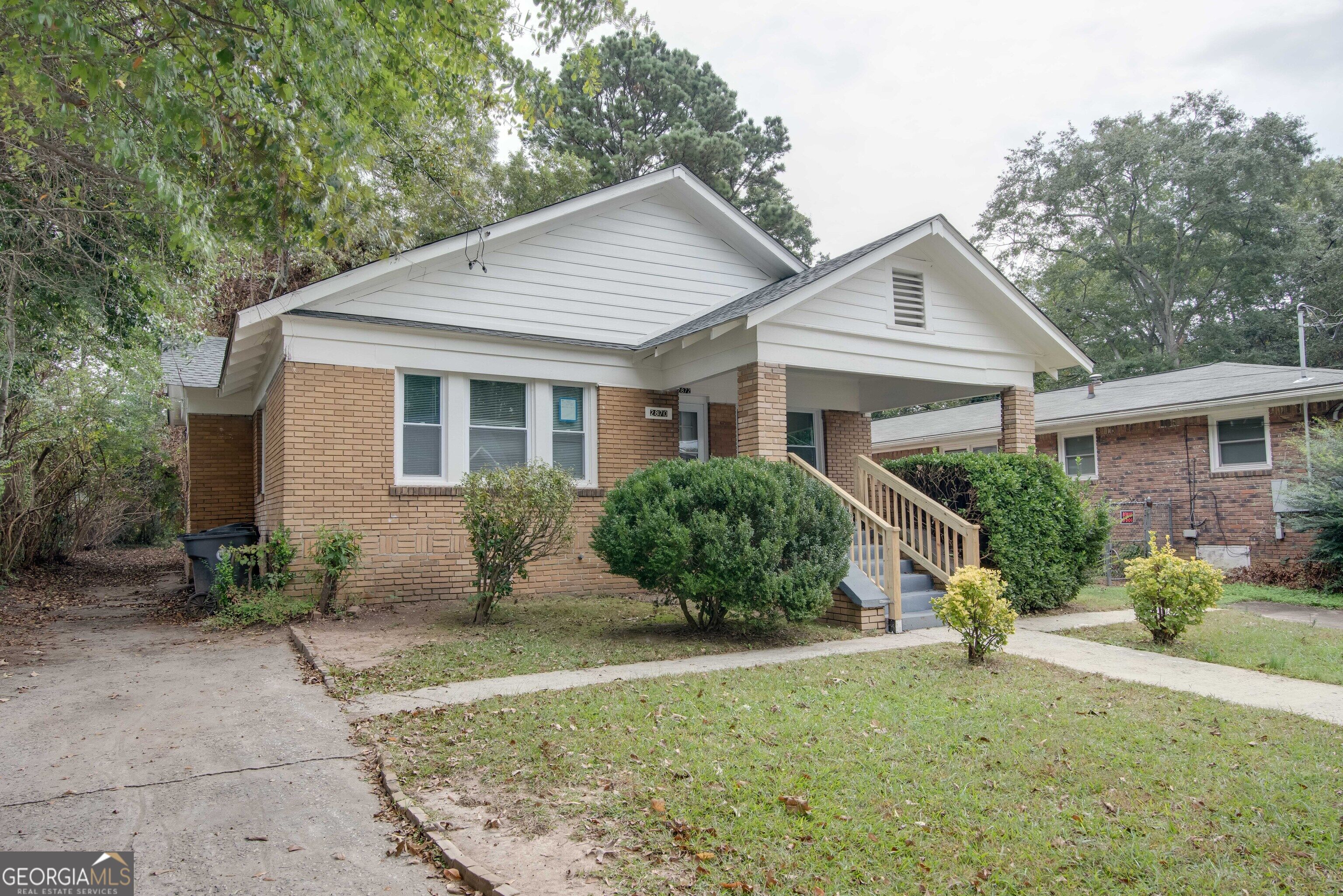 2870 Cheney Street SIDE Unit: LEFT SIDE
