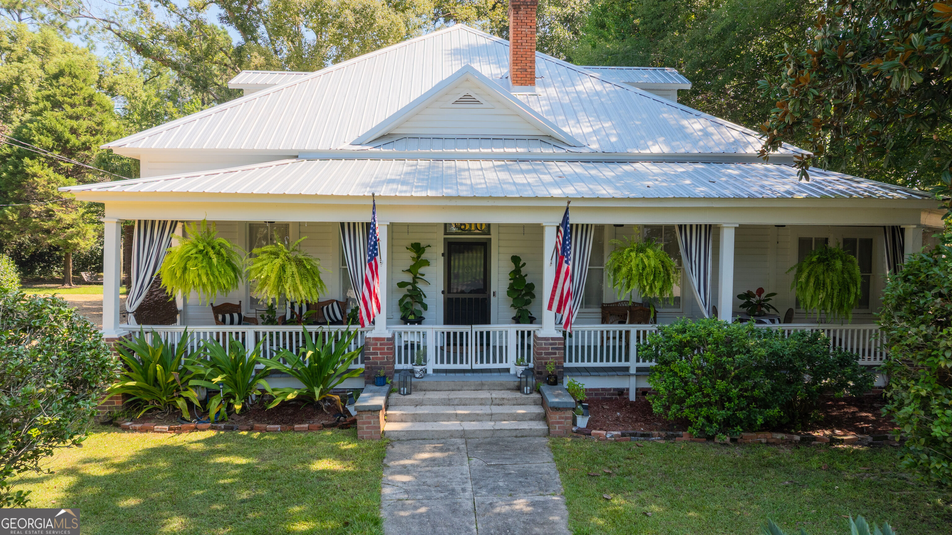 510 Young Street