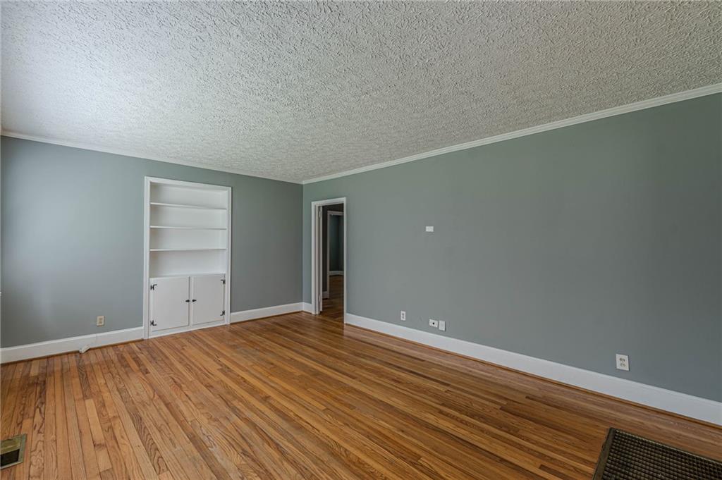 3311 Lavista Drive