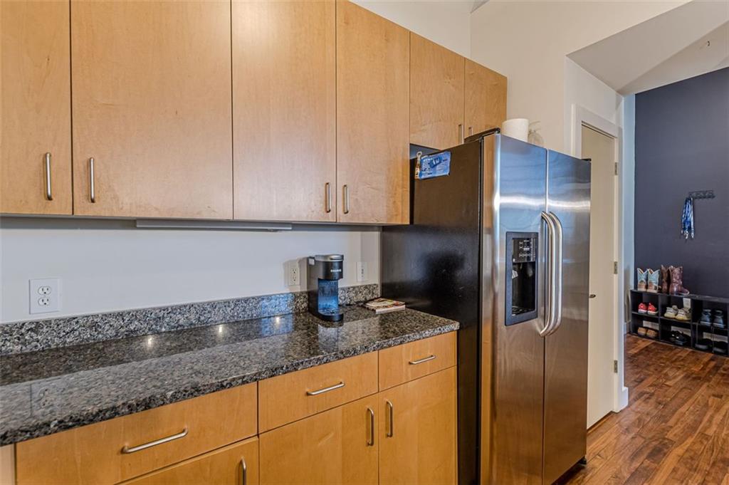 600 COLLEGE Street Unit 101