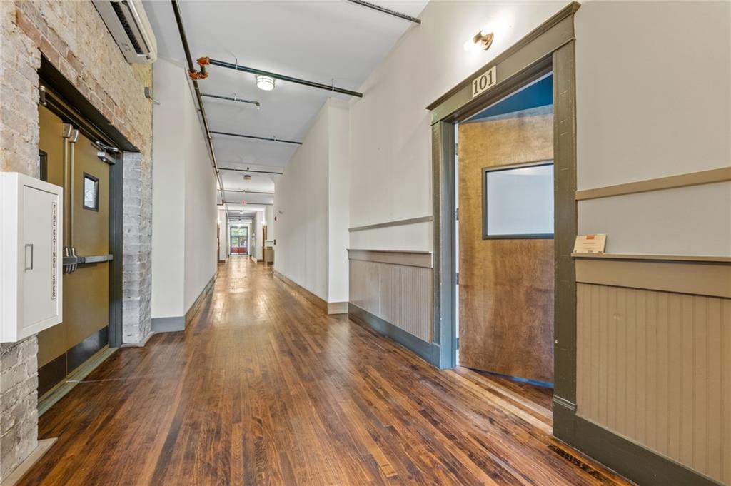 600 COLLEGE Street Unit 101