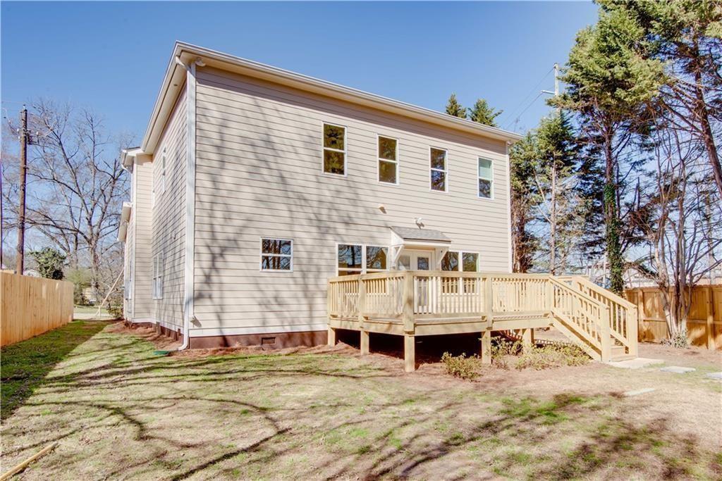 3286 Bachelor Street