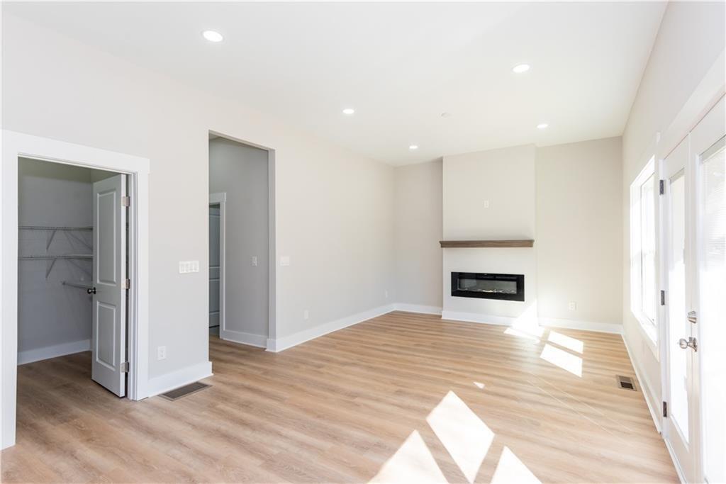 3286 Bachelor Street